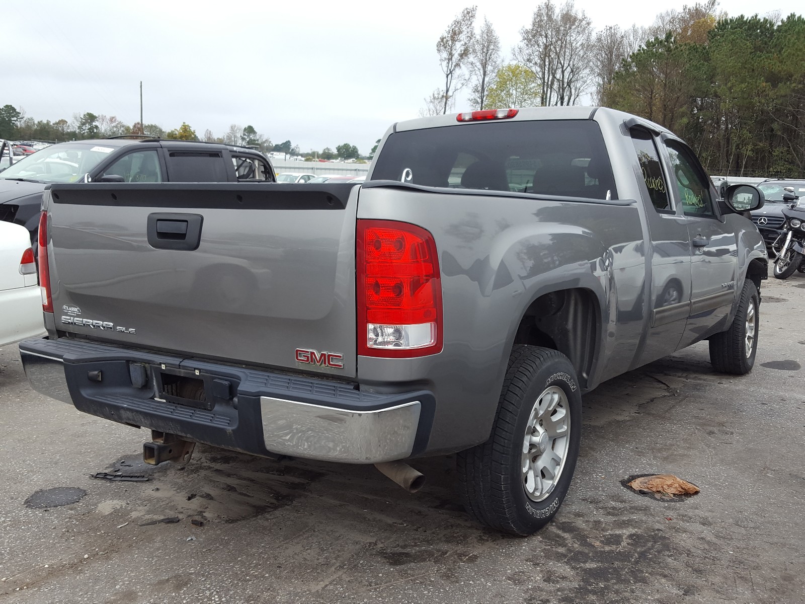 Photo 3 VIN: 2GTEC19JX81252868 - GMC SIERRA C15 