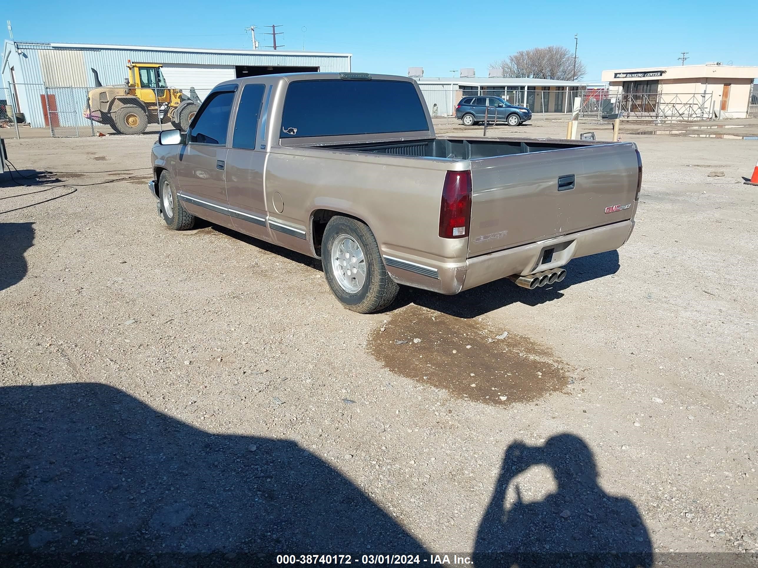 Photo 2 VIN: 2GTEC19K3R1540807 - GMC SIERRA 