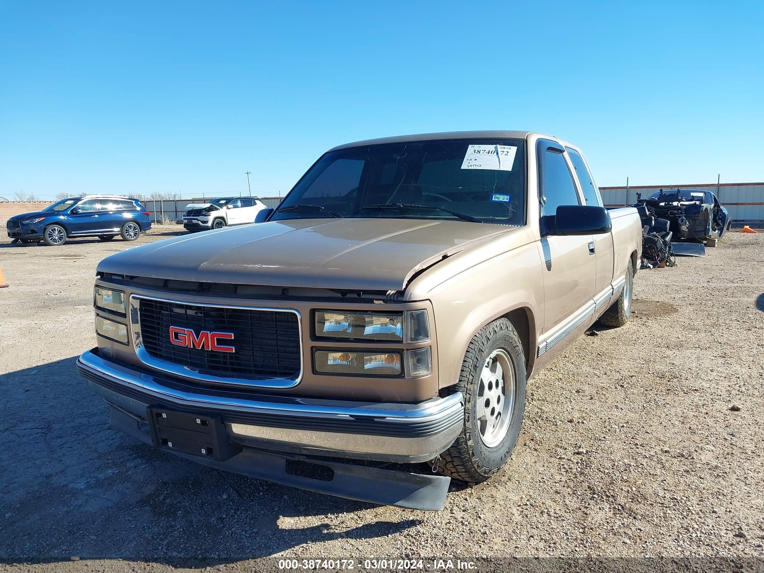 Photo 5 VIN: 2GTEC19K3R1540807 - GMC SIERRA 