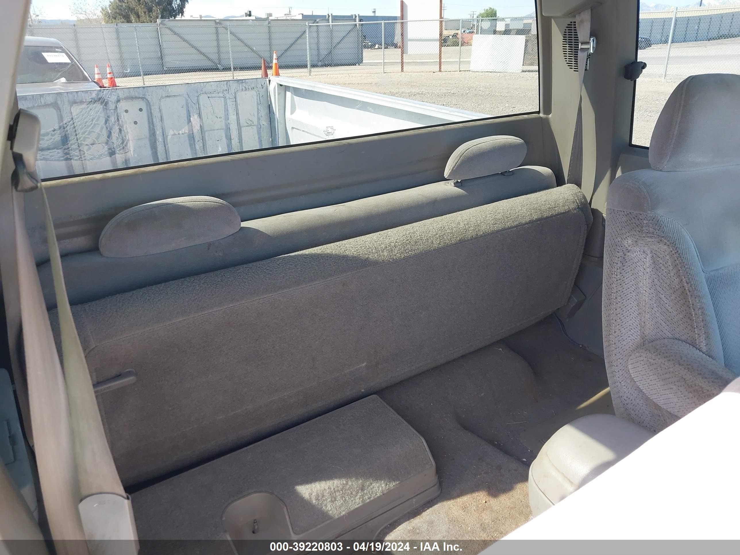 Photo 7 VIN: 2GTEC19K7S1576716 - GMC SIERRA 