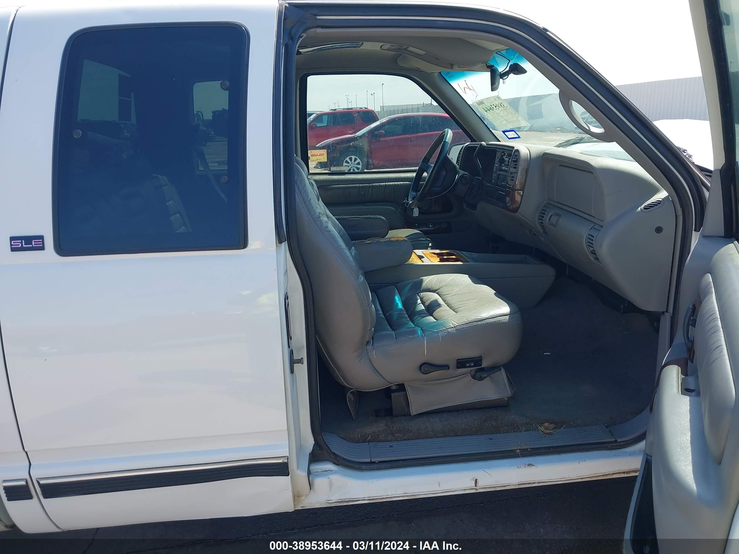 Photo 4 VIN: 2GTEC19R0V1507562 - GMC SIERRA 