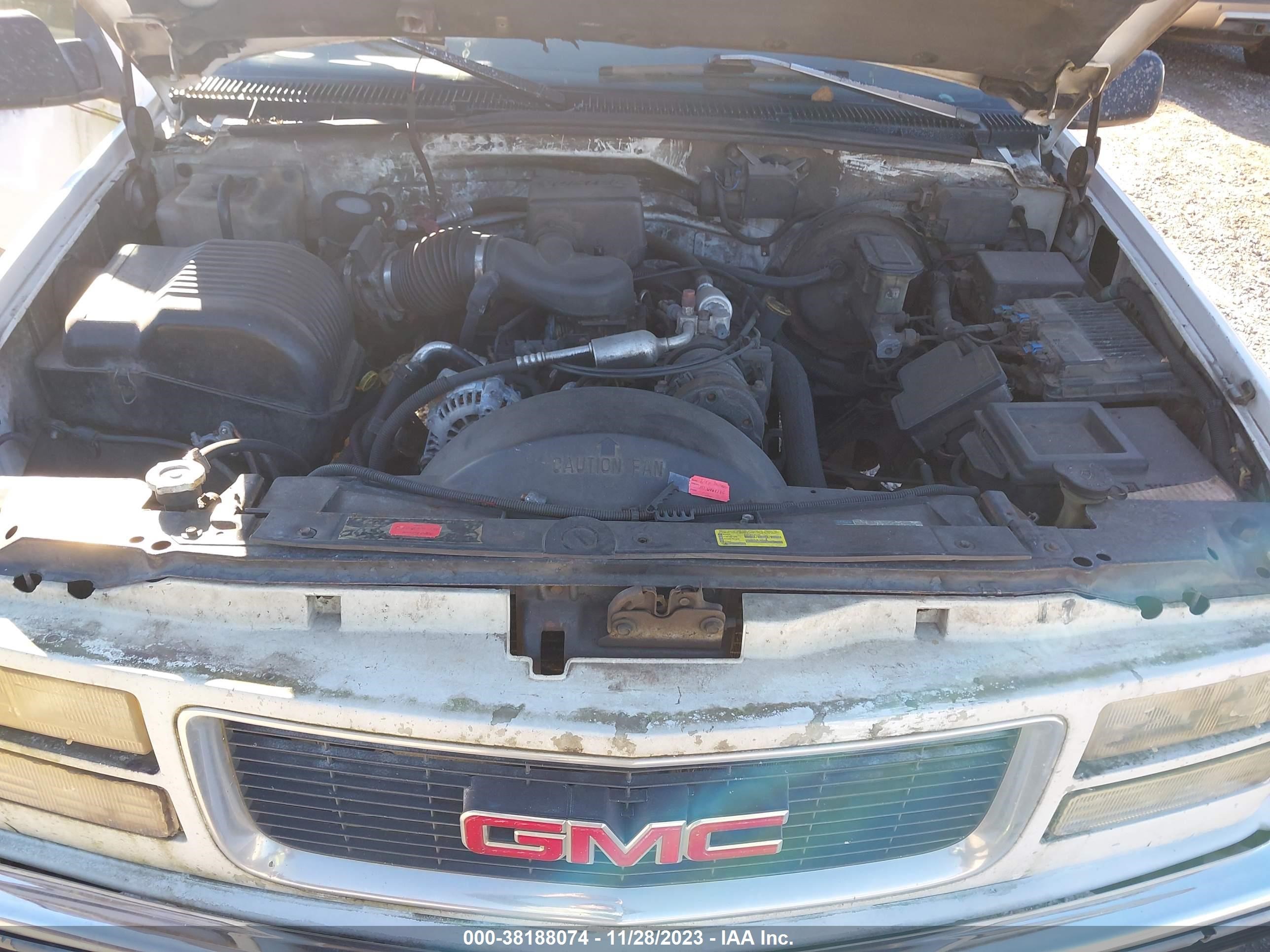 Photo 9 VIN: 2GTEC19R2V1521110 - GMC SIERRA 