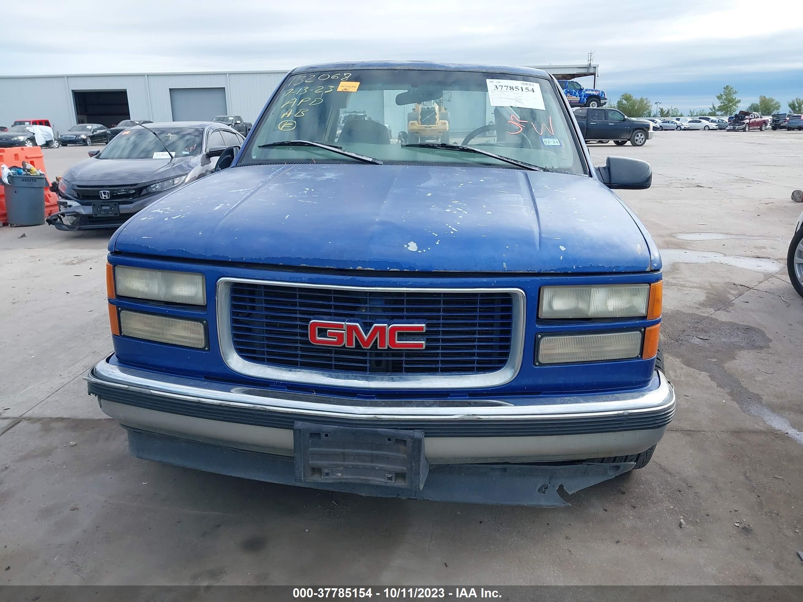 Photo 11 VIN: 2GTEC19R9V1559885 - GMC SIERRA 