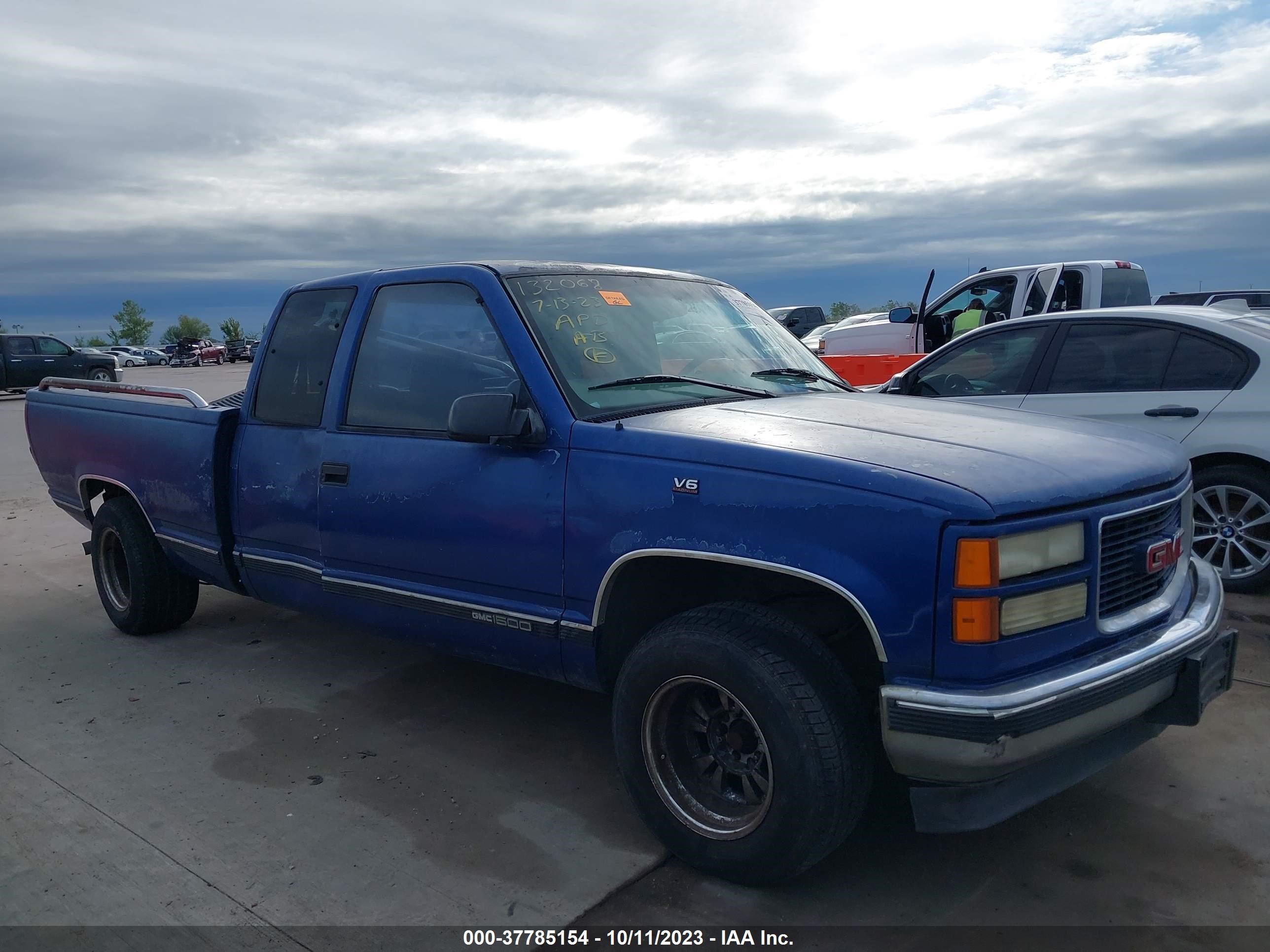 Photo 12 VIN: 2GTEC19R9V1559885 - GMC SIERRA 