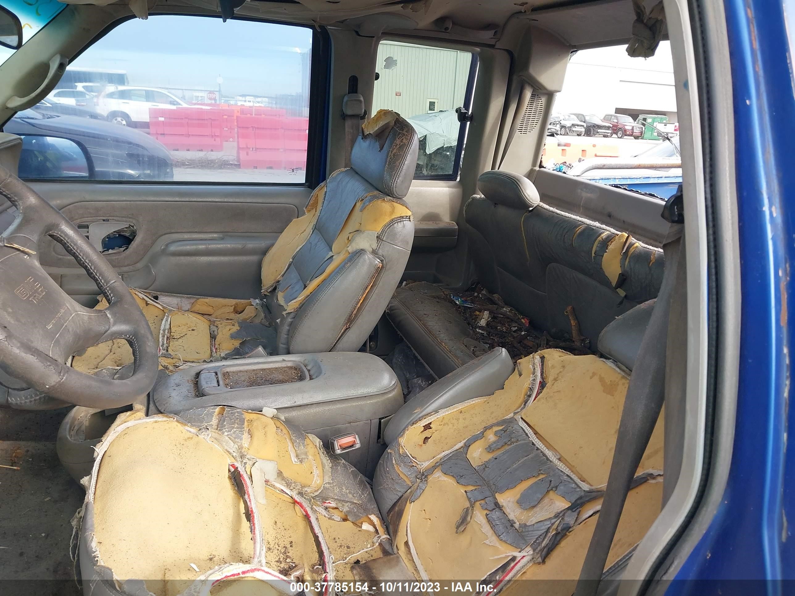 Photo 7 VIN: 2GTEC19R9V1559885 - GMC SIERRA 