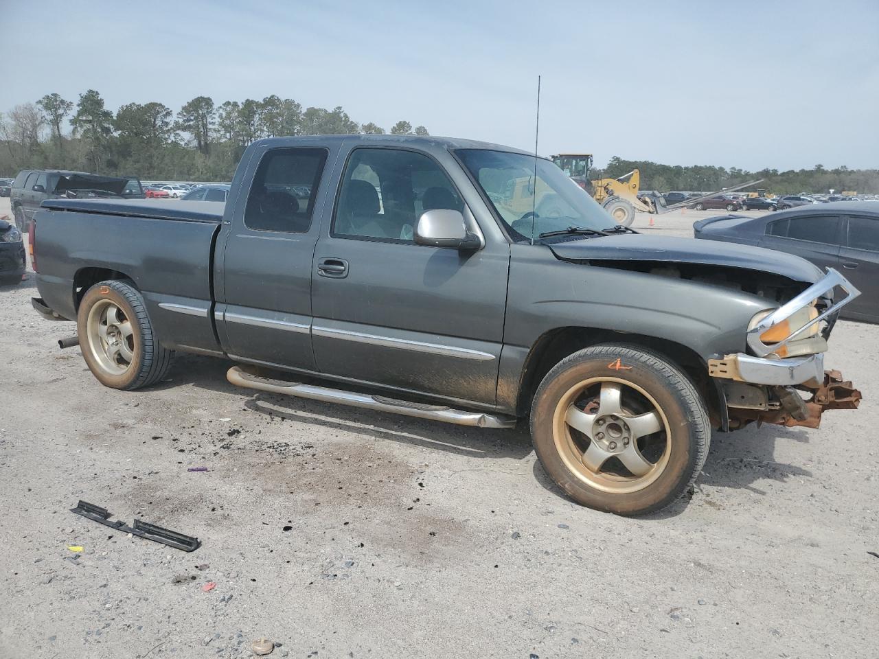 Photo 3 VIN: 2GTEC19T011192817 - GMC SIERRA 