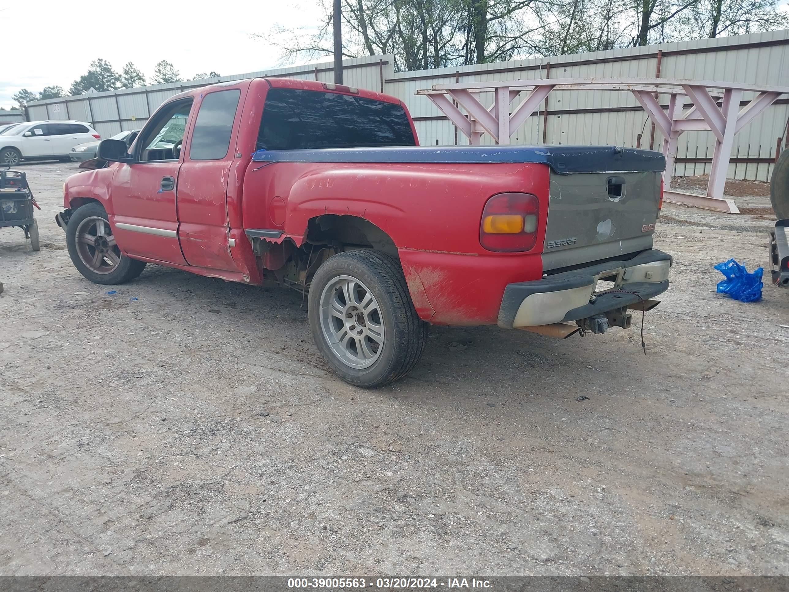 Photo 2 VIN: 2GTEC19T111162659 - GMC SIERRA 