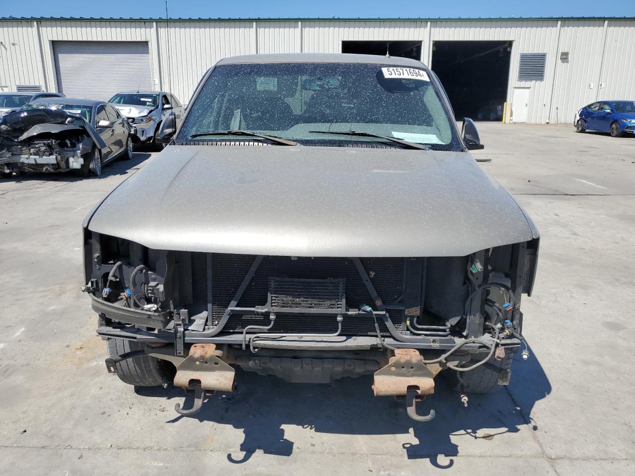 Photo 4 VIN: 2GTEC19T121263928 - GMC SIERRA 