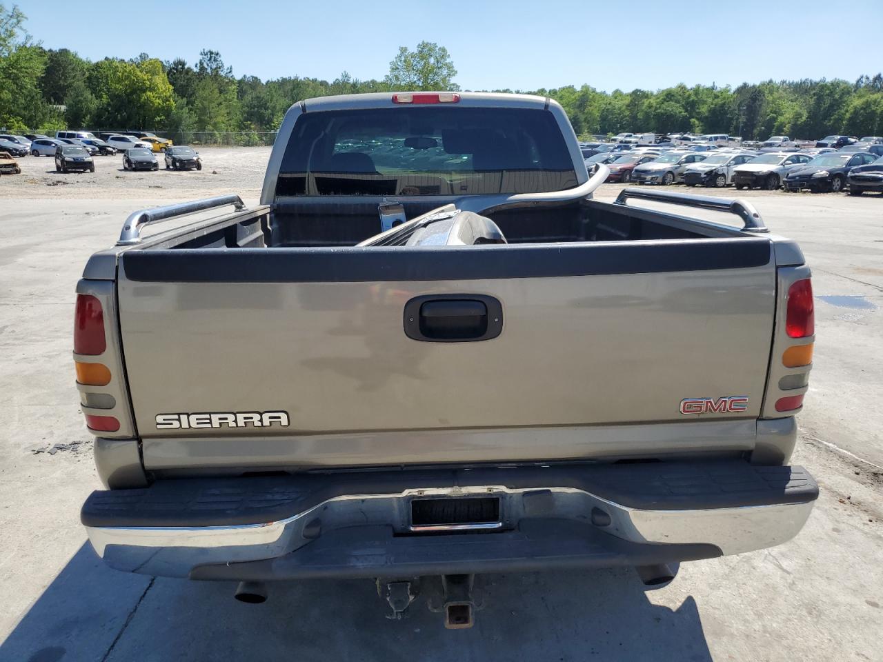 Photo 5 VIN: 2GTEC19T121263928 - GMC SIERRA 