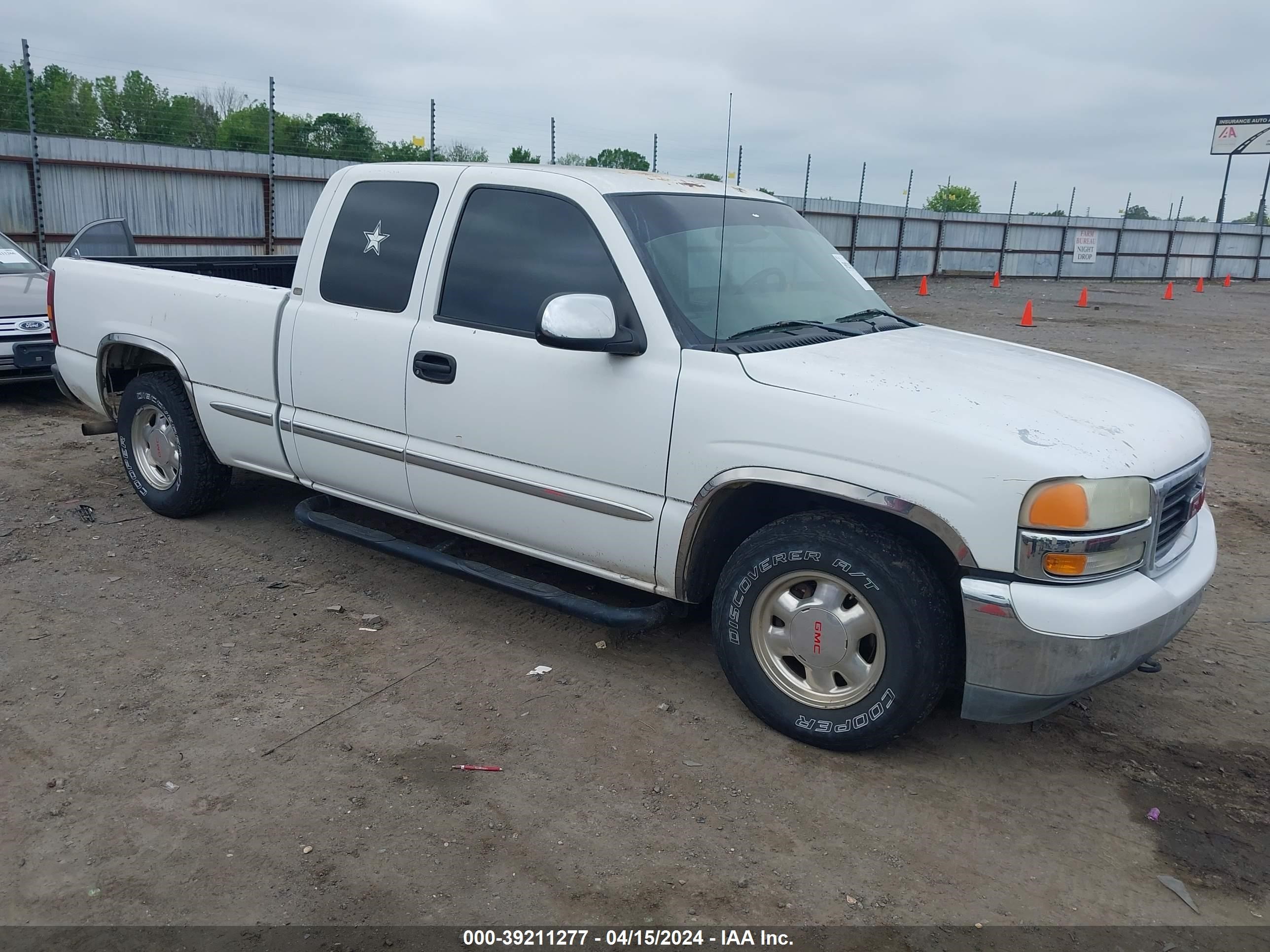 Photo 0 VIN: 2GTEC19T121366816 - GMC SIERRA 