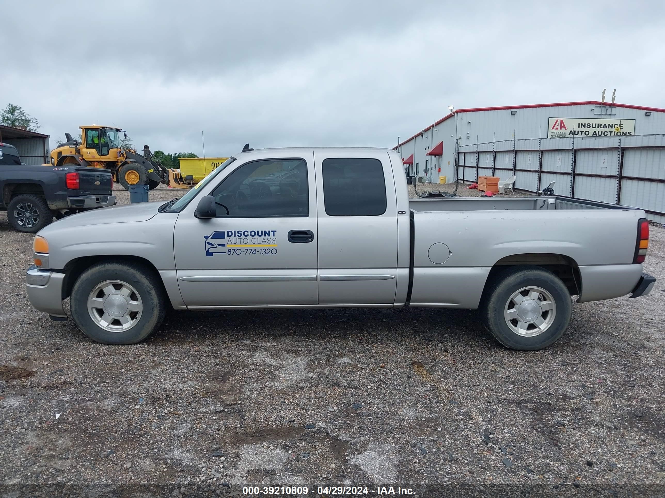 Photo 14 VIN: 2GTEC19T161136473 - GMC SIERRA 