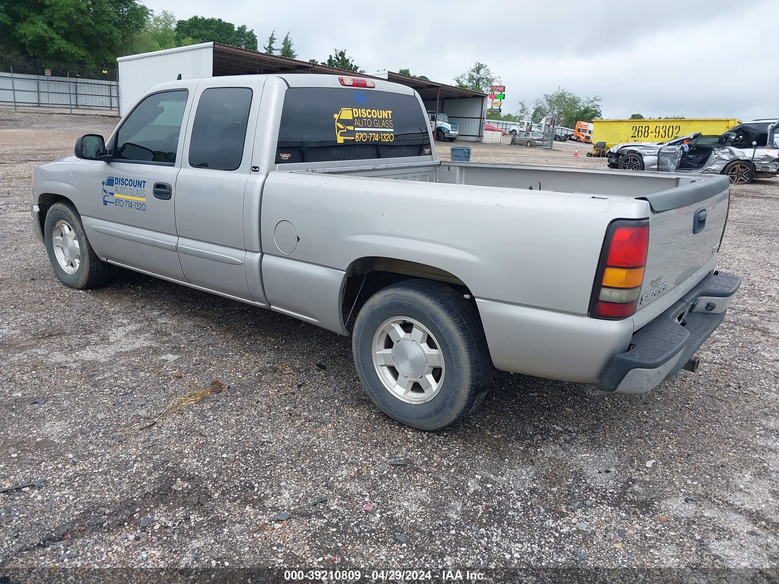 Photo 2 VIN: 2GTEC19T161136473 - GMC SIERRA 