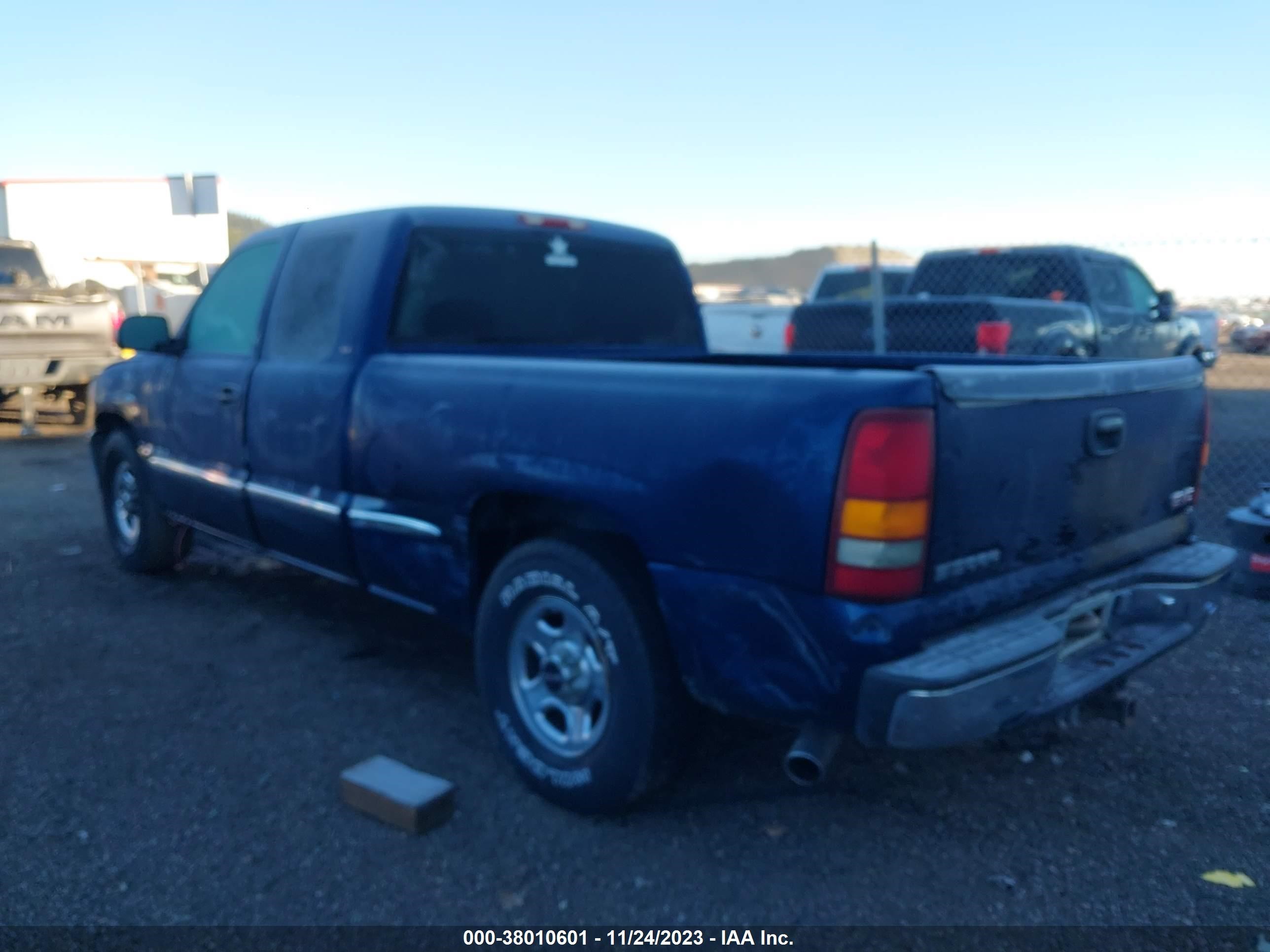 Photo 2 VIN: 2GTEC19T1X1552931 - GMC SIERRA 