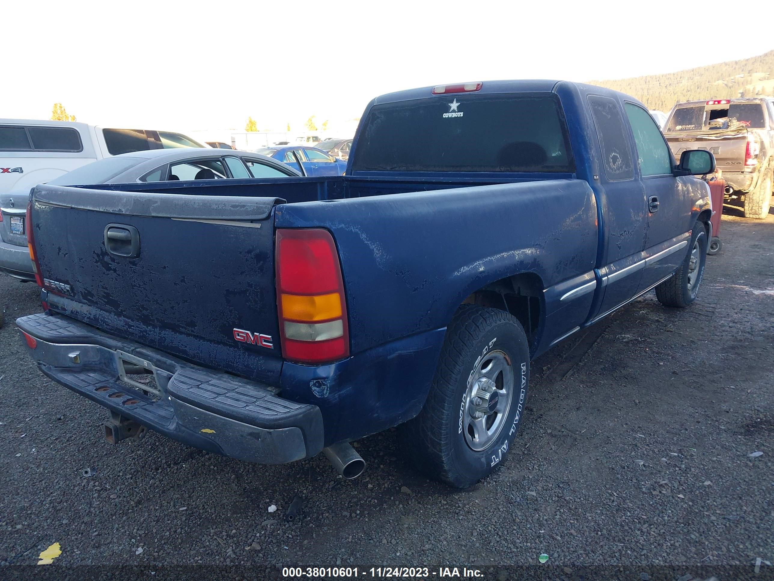 Photo 3 VIN: 2GTEC19T1X1552931 - GMC SIERRA 