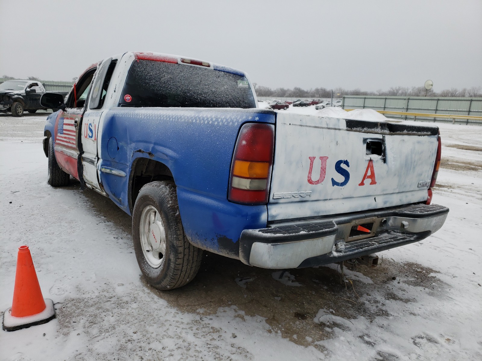 Photo 2 VIN: 2GTEC19T211236669 - GMC NEW SIERRA 