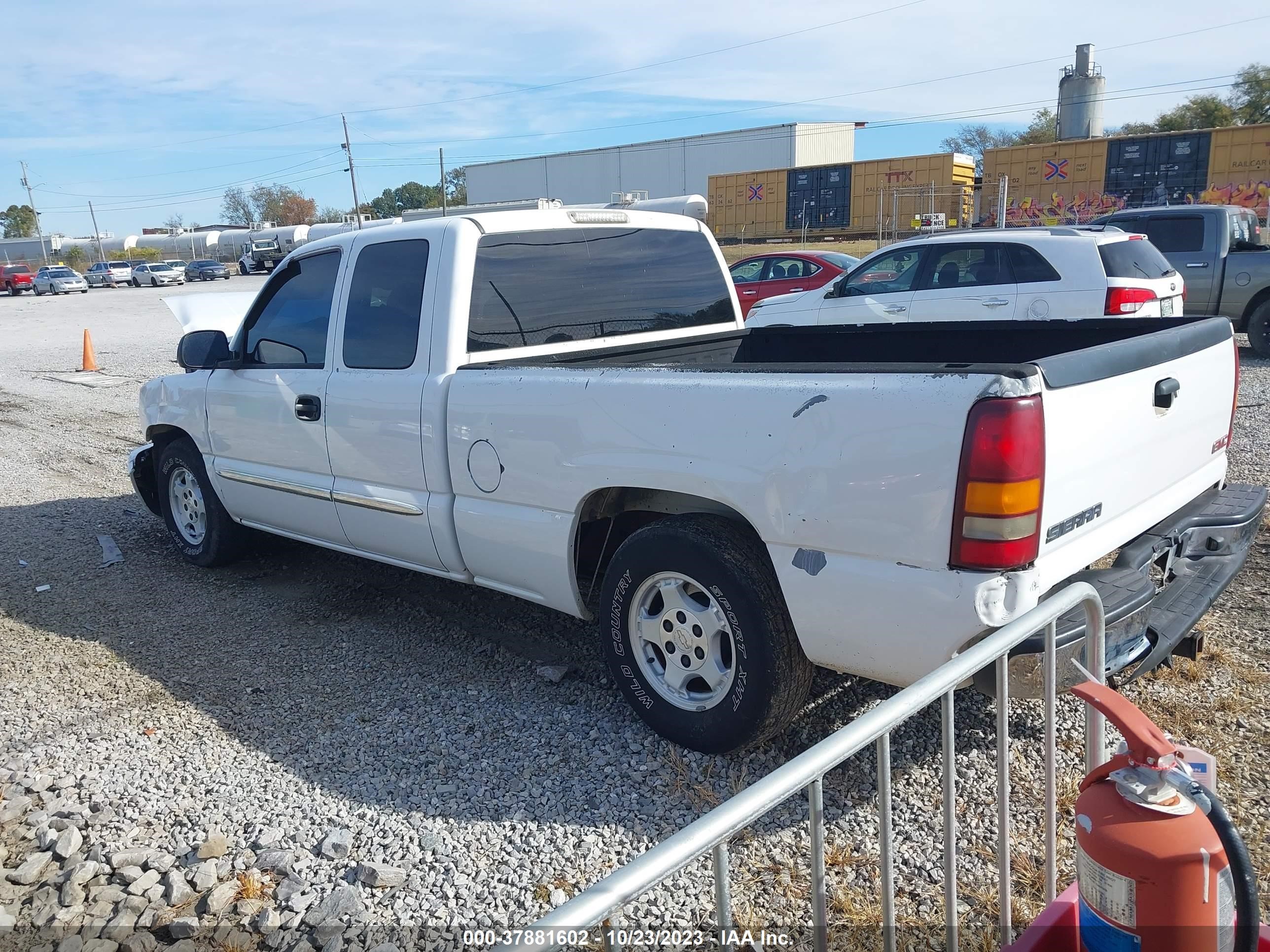 Photo 2 VIN: 2GTEC19T231409237 - GMC SIERRA 