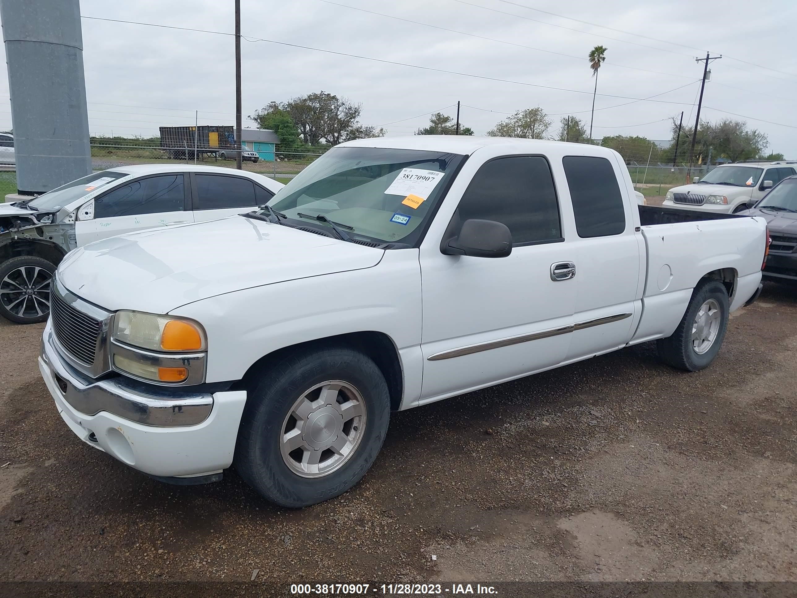 Photo 1 VIN: 2GTEC19T251320772 - GMC SIERRA 