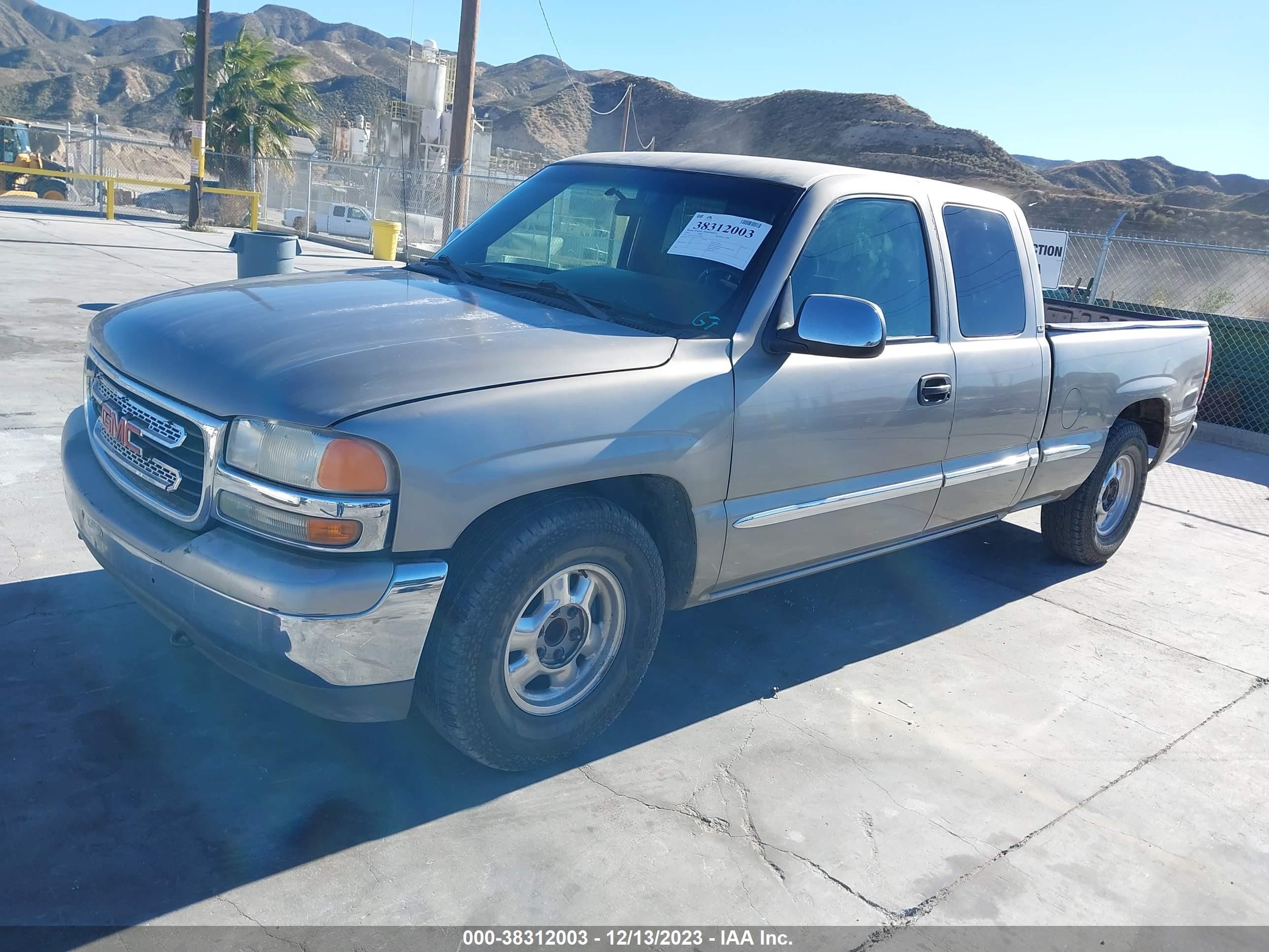 Photo 1 VIN: 2GTEC19T311189104 - GMC SIERRA 