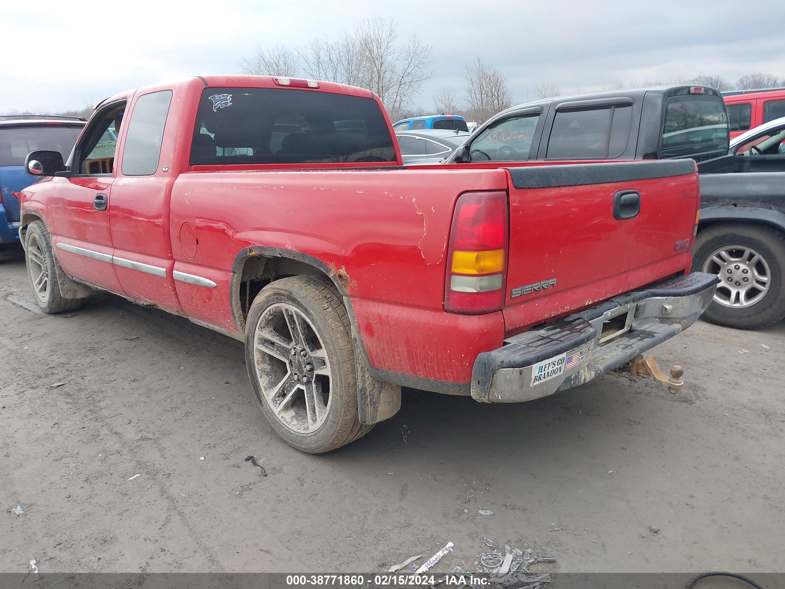 Photo 2 VIN: 2GTEC19T3X1537430 - GMC SIERRA 