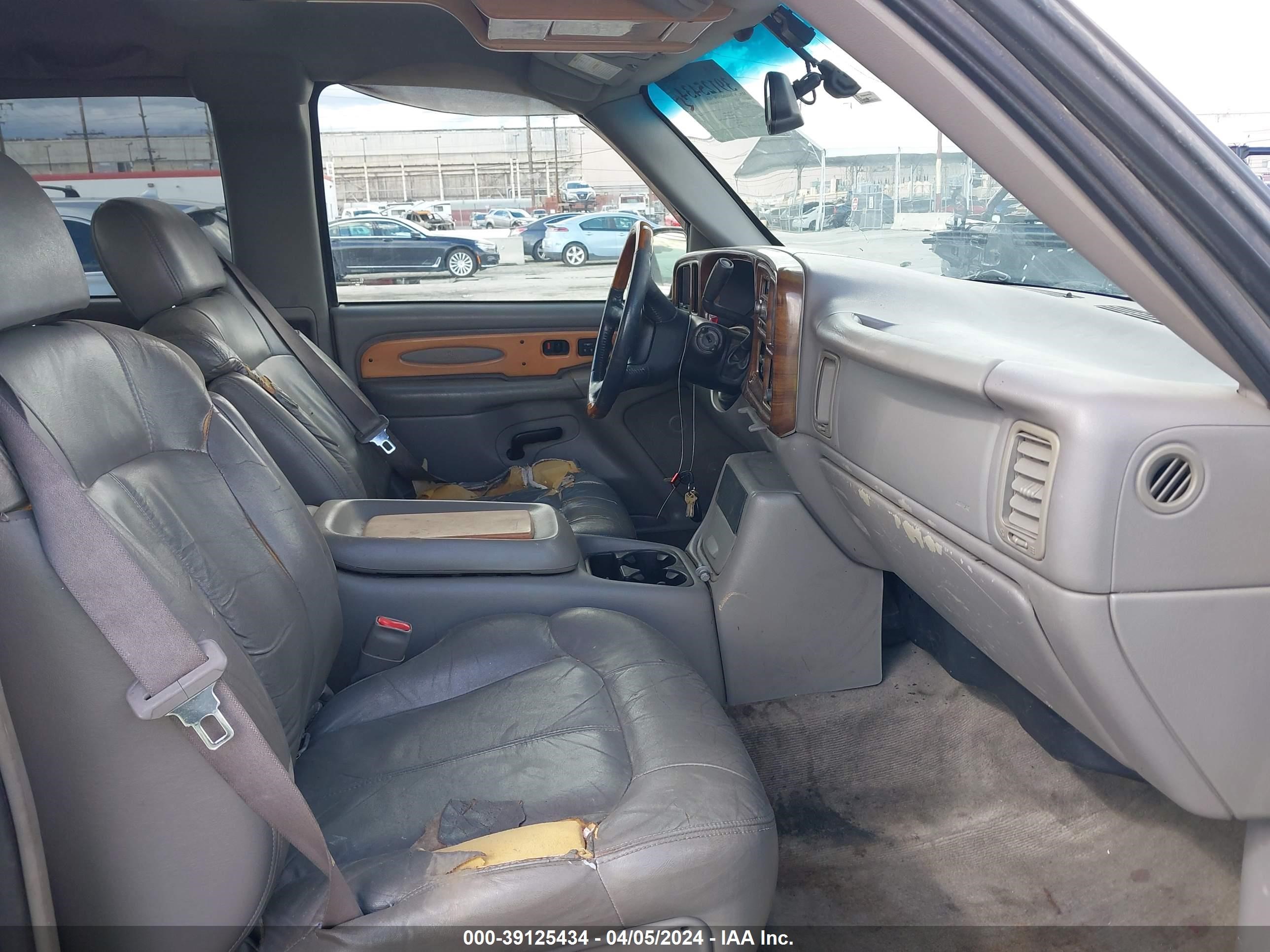 Photo 4 VIN: 2GTEC19T411218352 - GMC SIERRA 