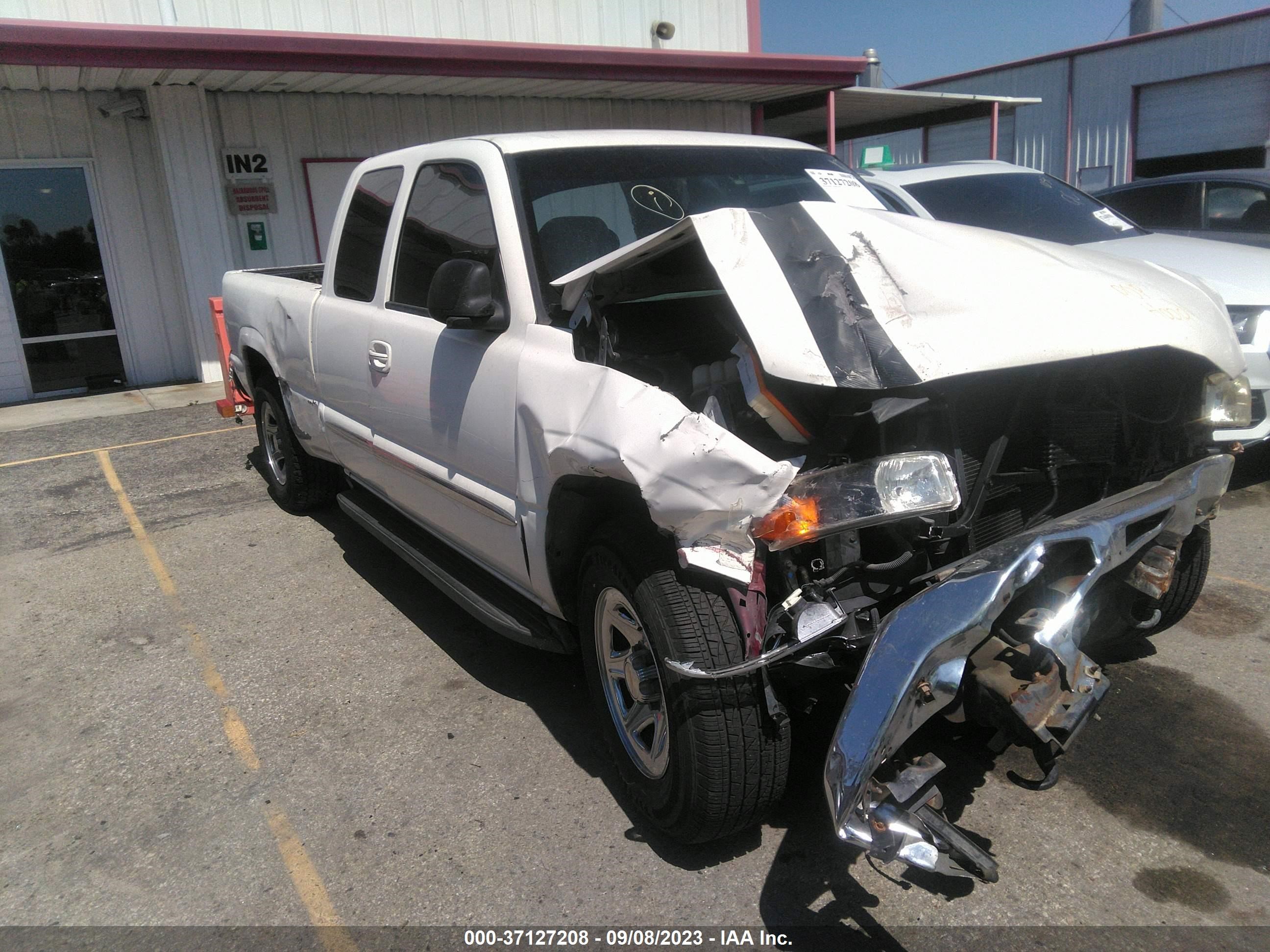 Photo 0 VIN: 2GTEC19T541180554 - GMC SIERRA 