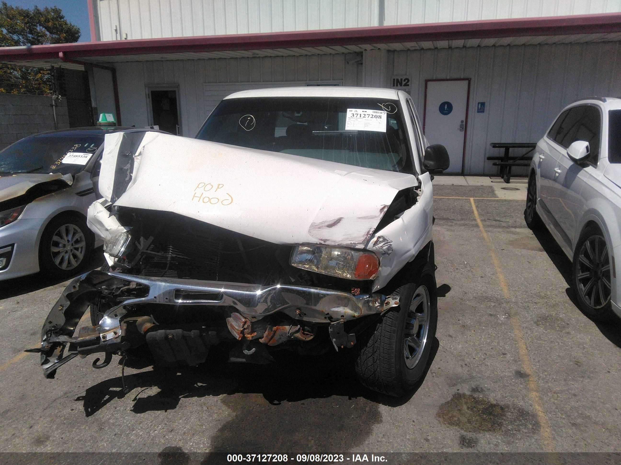 Photo 10 VIN: 2GTEC19T541180554 - GMC SIERRA 