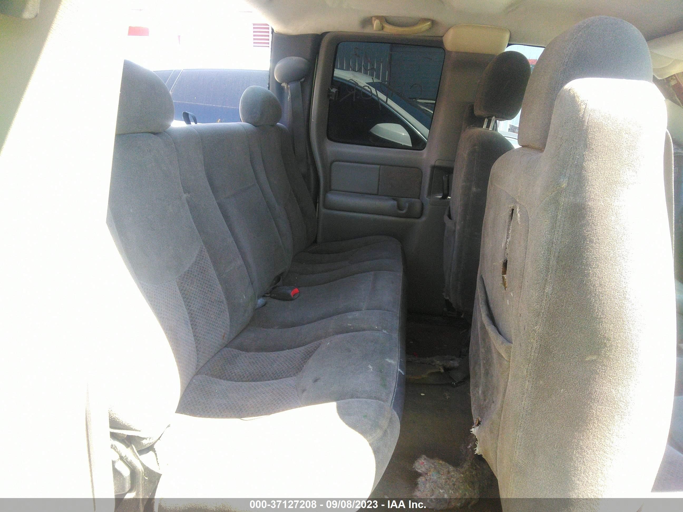 Photo 7 VIN: 2GTEC19T541180554 - GMC SIERRA 