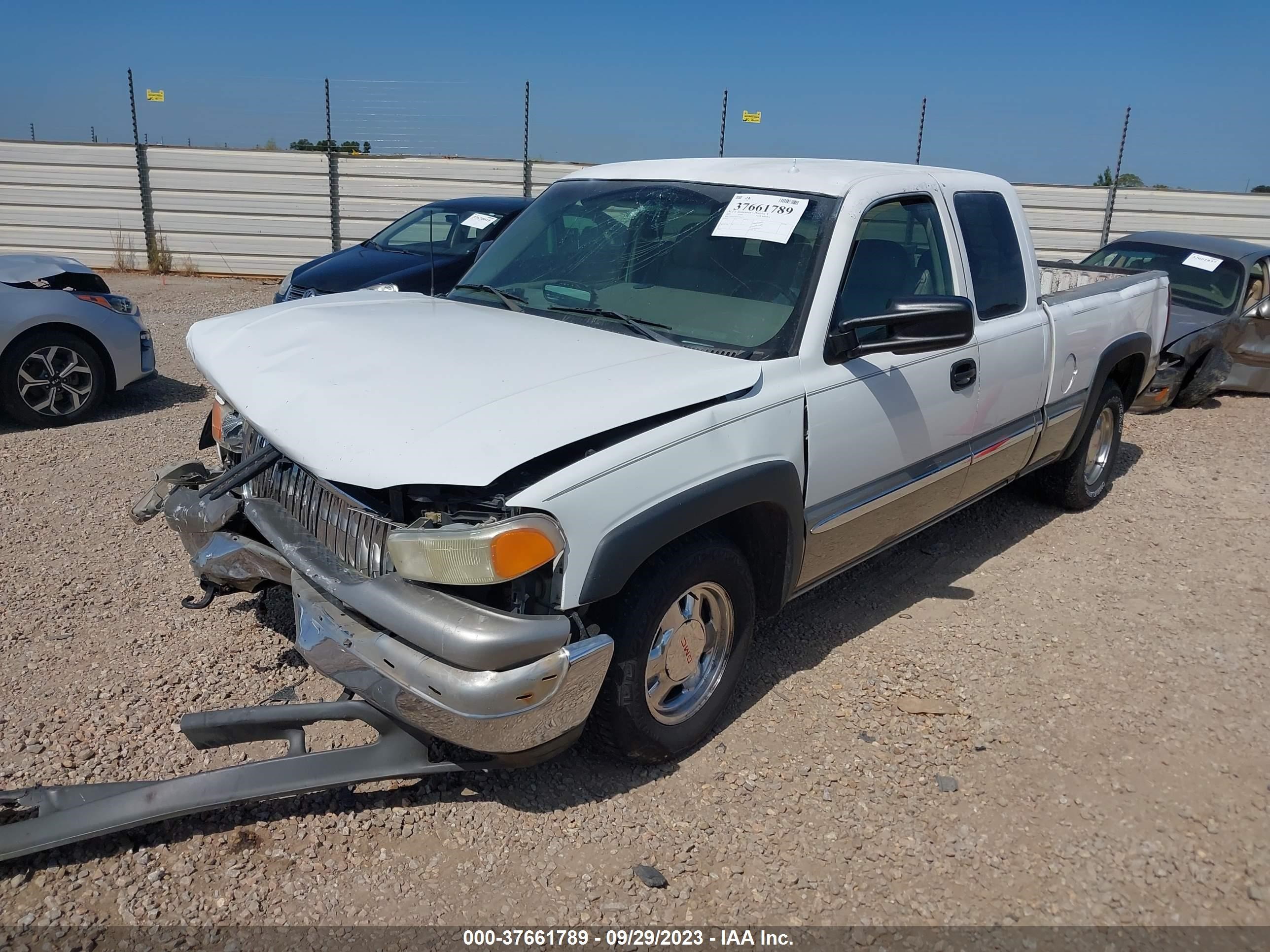 Photo 1 VIN: 2GTEC19T721304675 - GMC SIERRA 