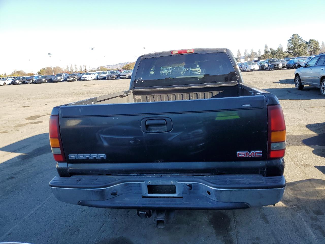 Photo 5 VIN: 2GTEC19T731395142 - GMC SIERRA 