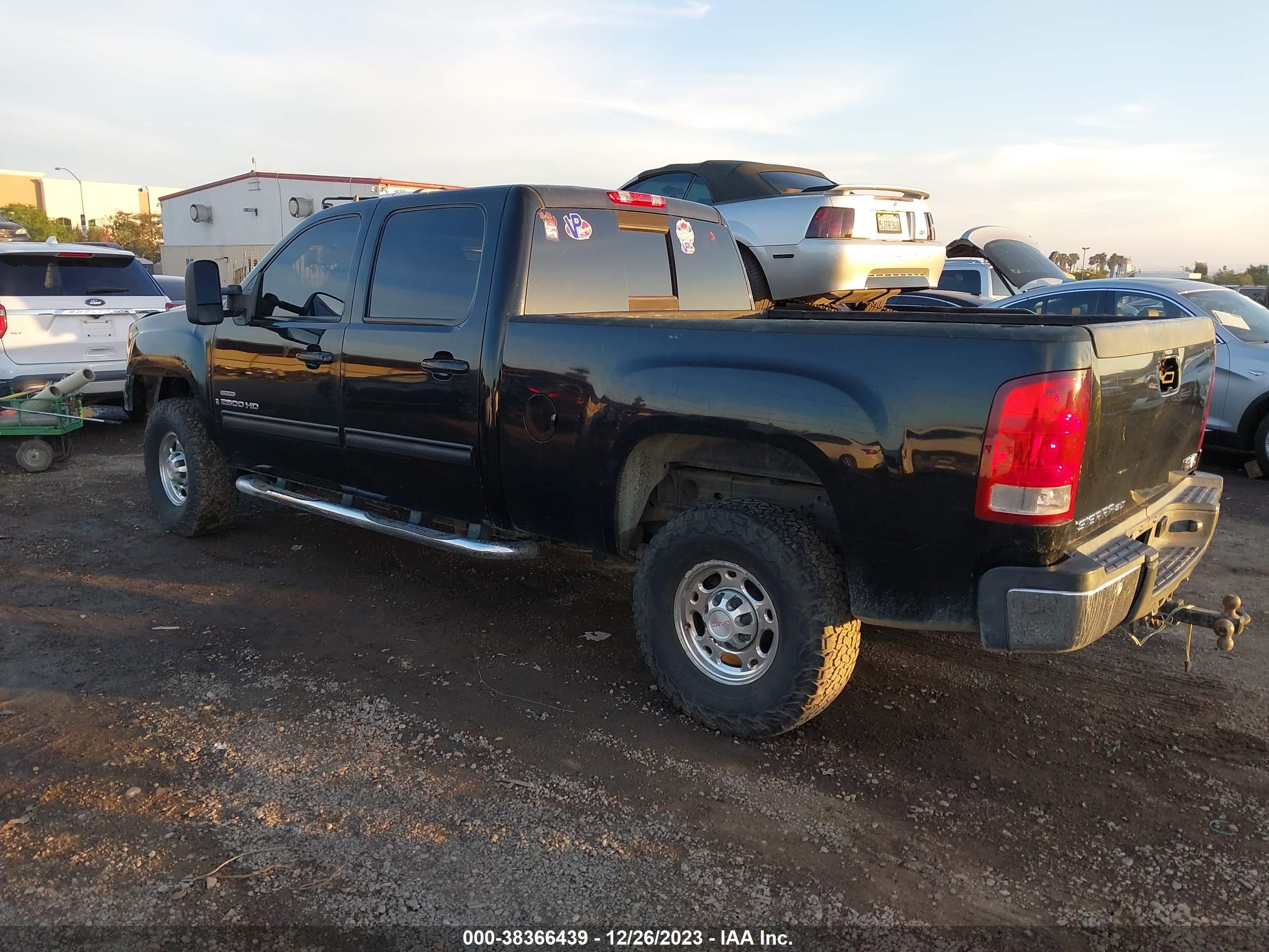 Photo 2 VIN: 2GTEC19T821356722 - GMC SIERRA 