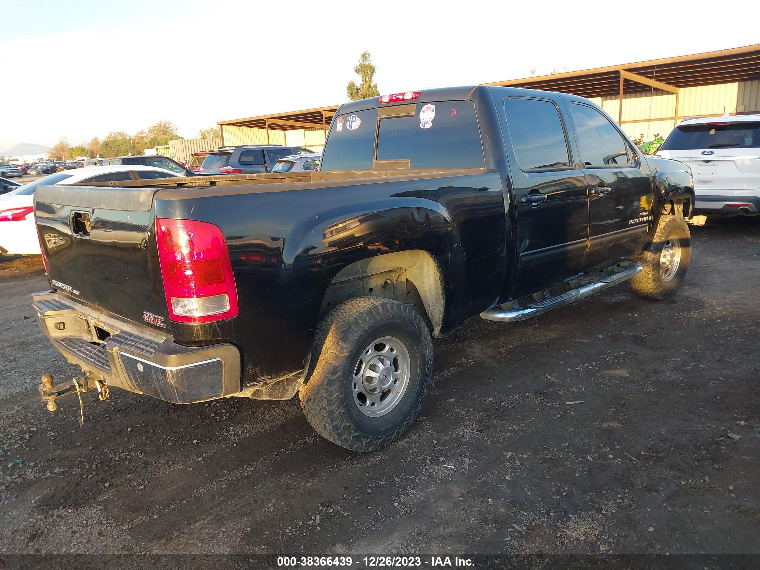 Photo 3 VIN: 2GTEC19T821356722 - GMC SIERRA 