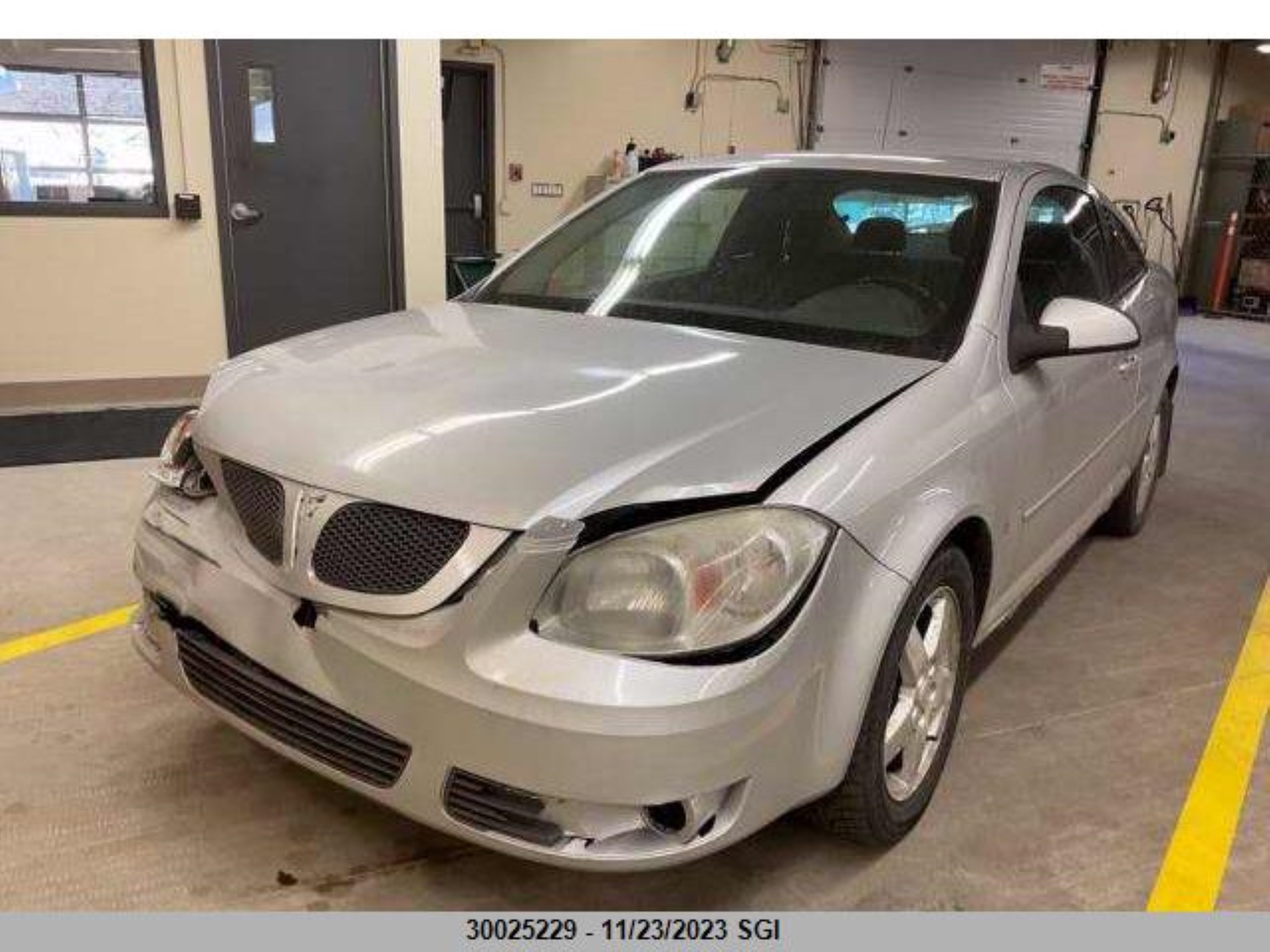 Photo 1 VIN: 2GTEC19T8X1501720 - PONTIAC G5 