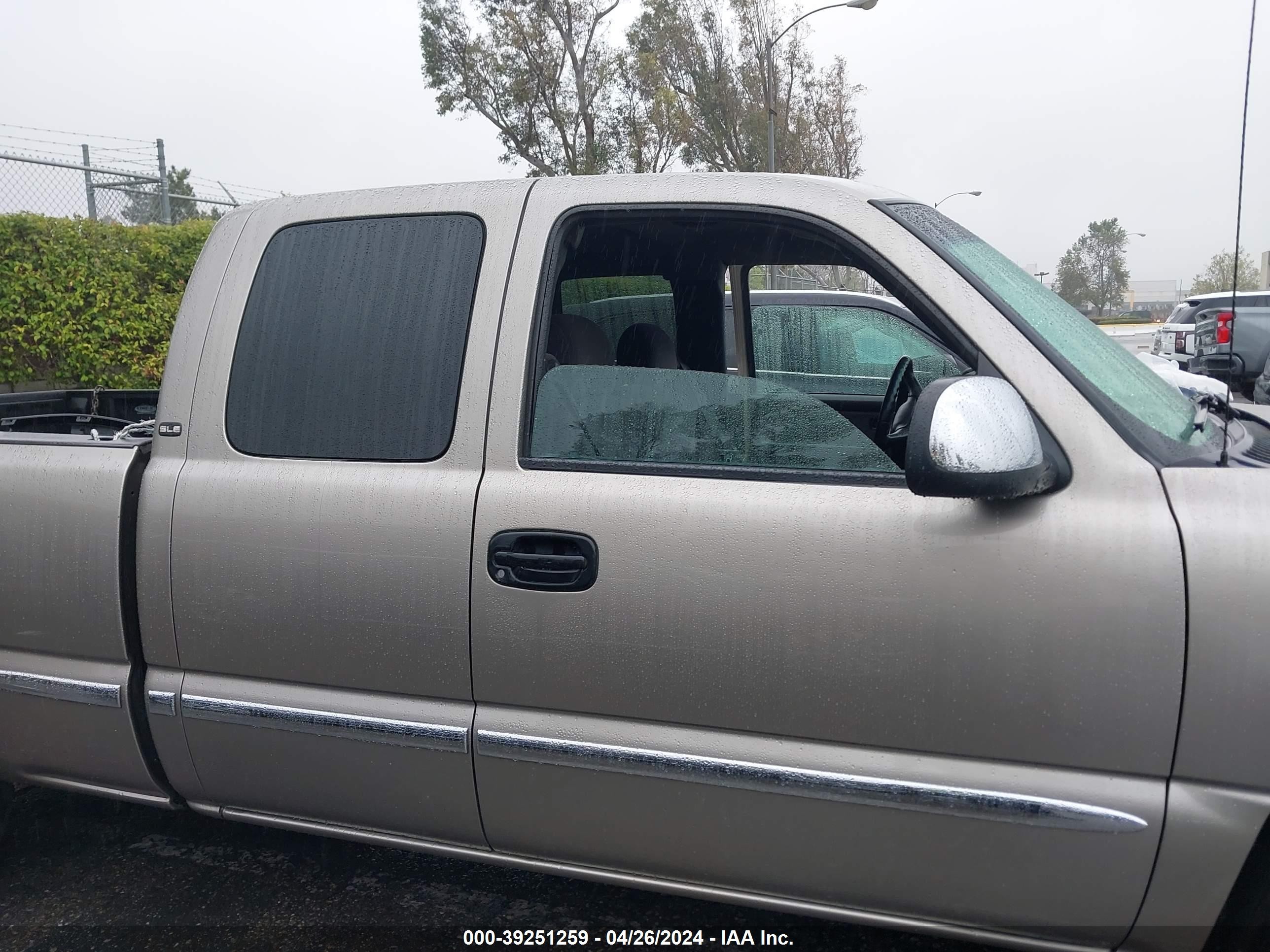 Photo 12 VIN: 2GTEC19TX21125210 - GMC SIERRA 