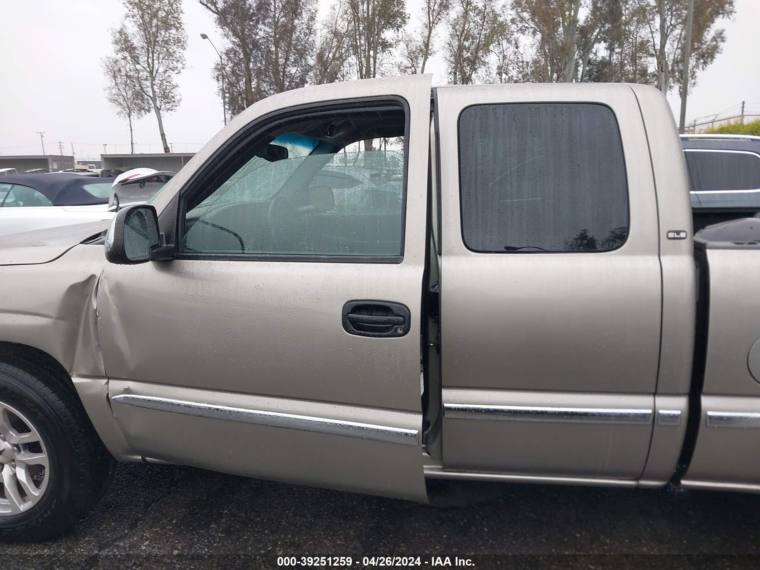 Photo 13 VIN: 2GTEC19TX21125210 - GMC SIERRA 