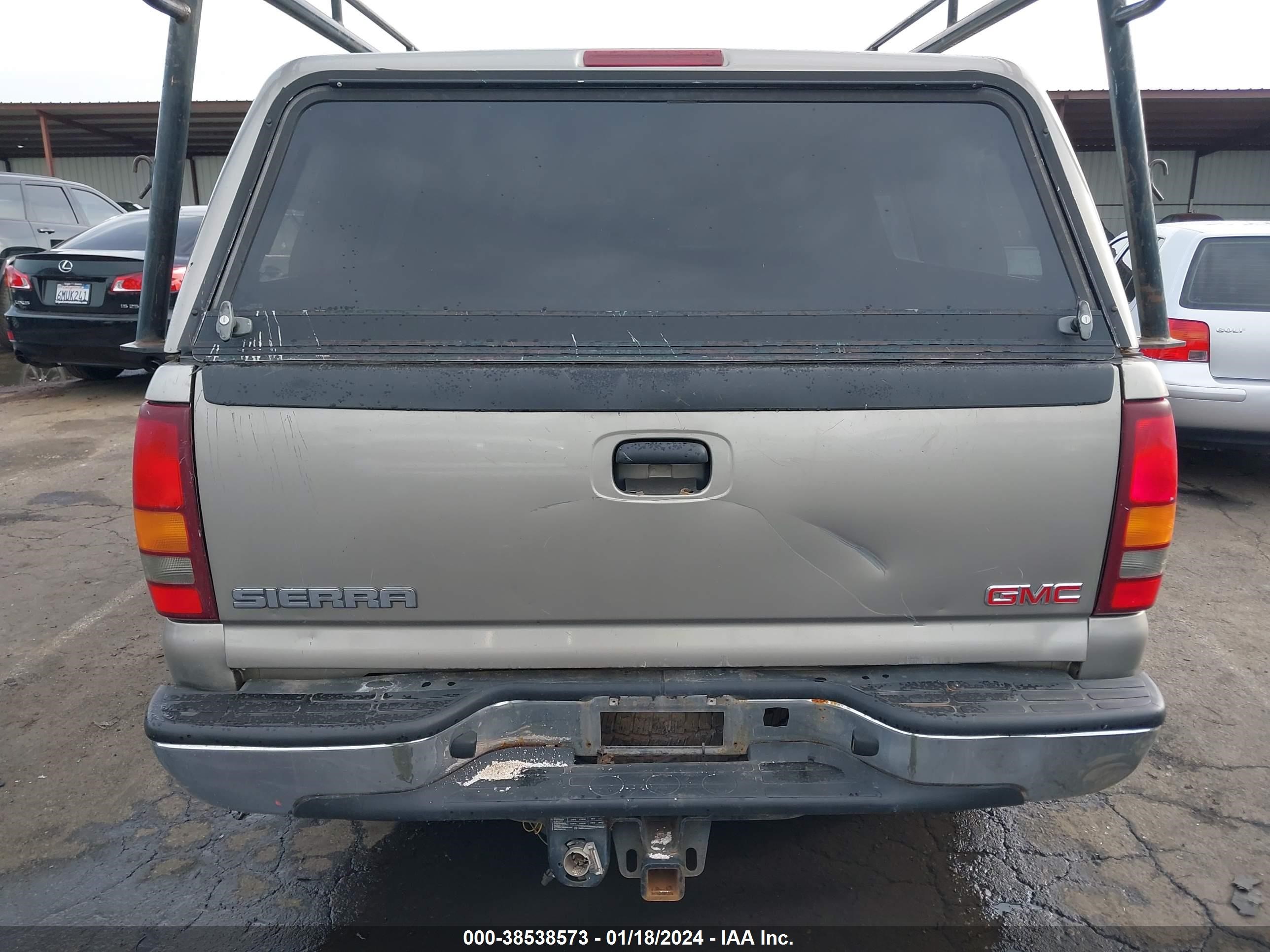 Photo 15 VIN: 2GTEC19TX31382403 - GMC SIERRA 