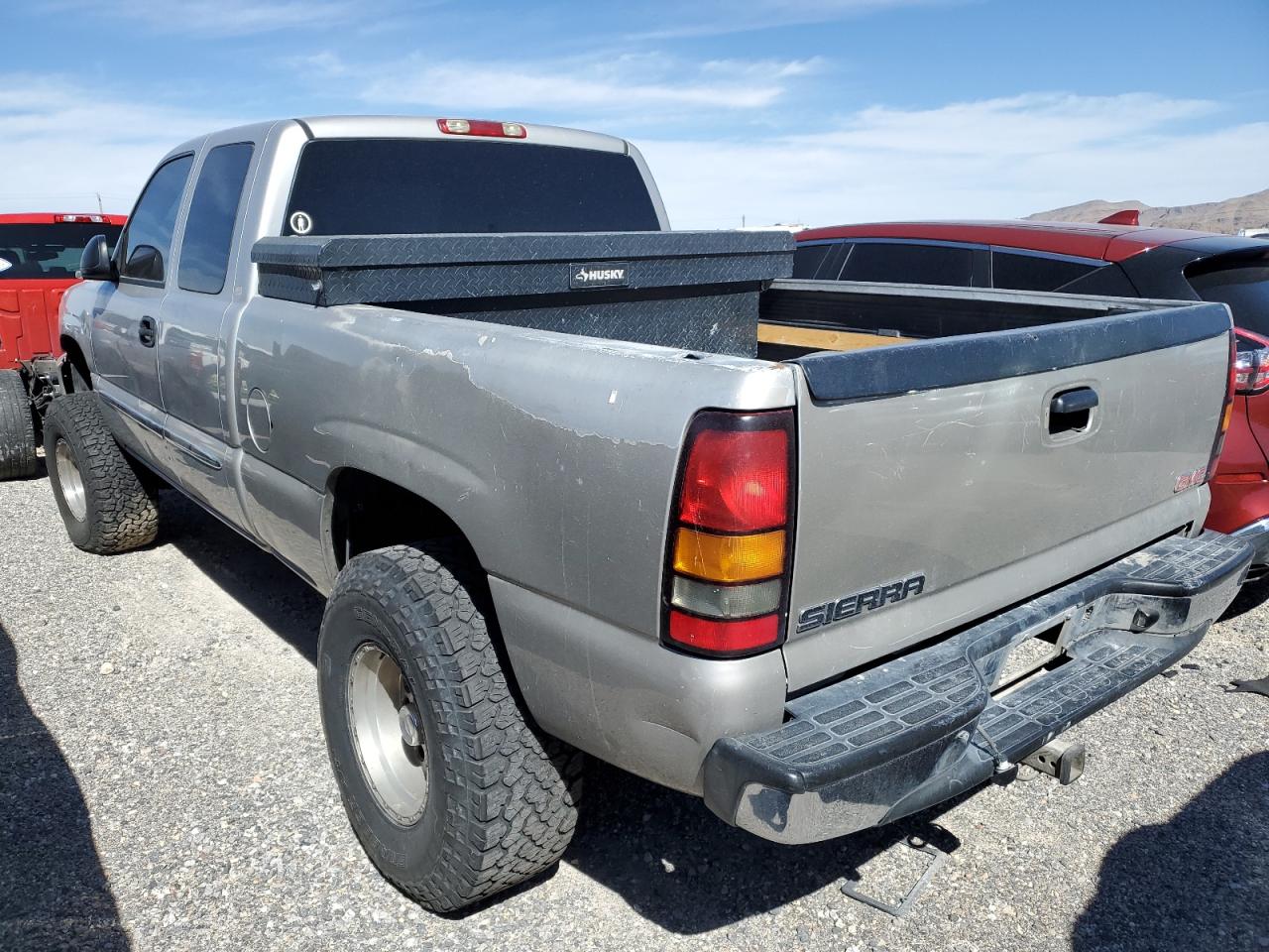 Photo 1 VIN: 2GTEC19V041145292 - GMC SIERRA 