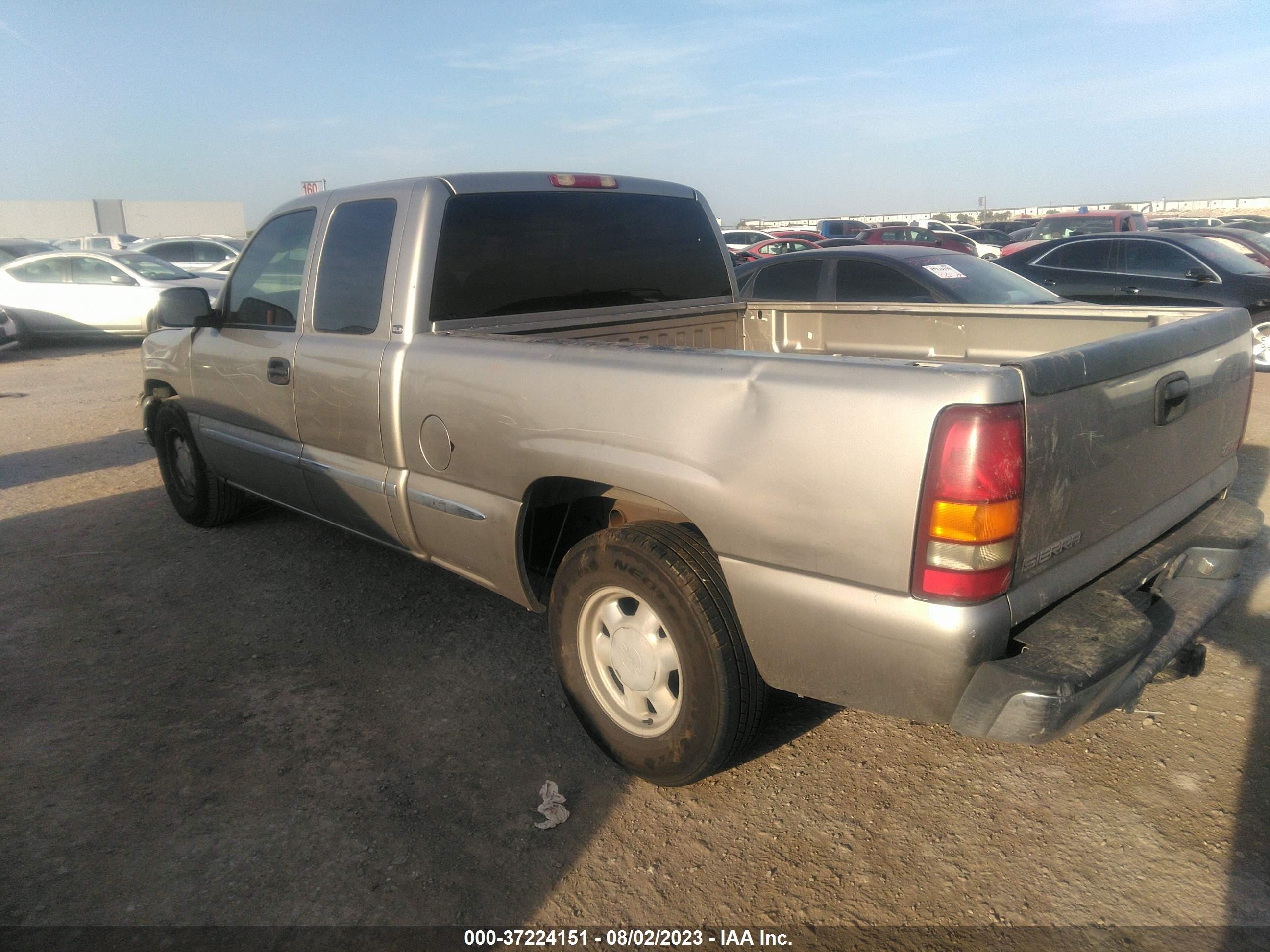 Photo 2 VIN: 2GTEC19V0Y1333249 - GMC SIERRA 