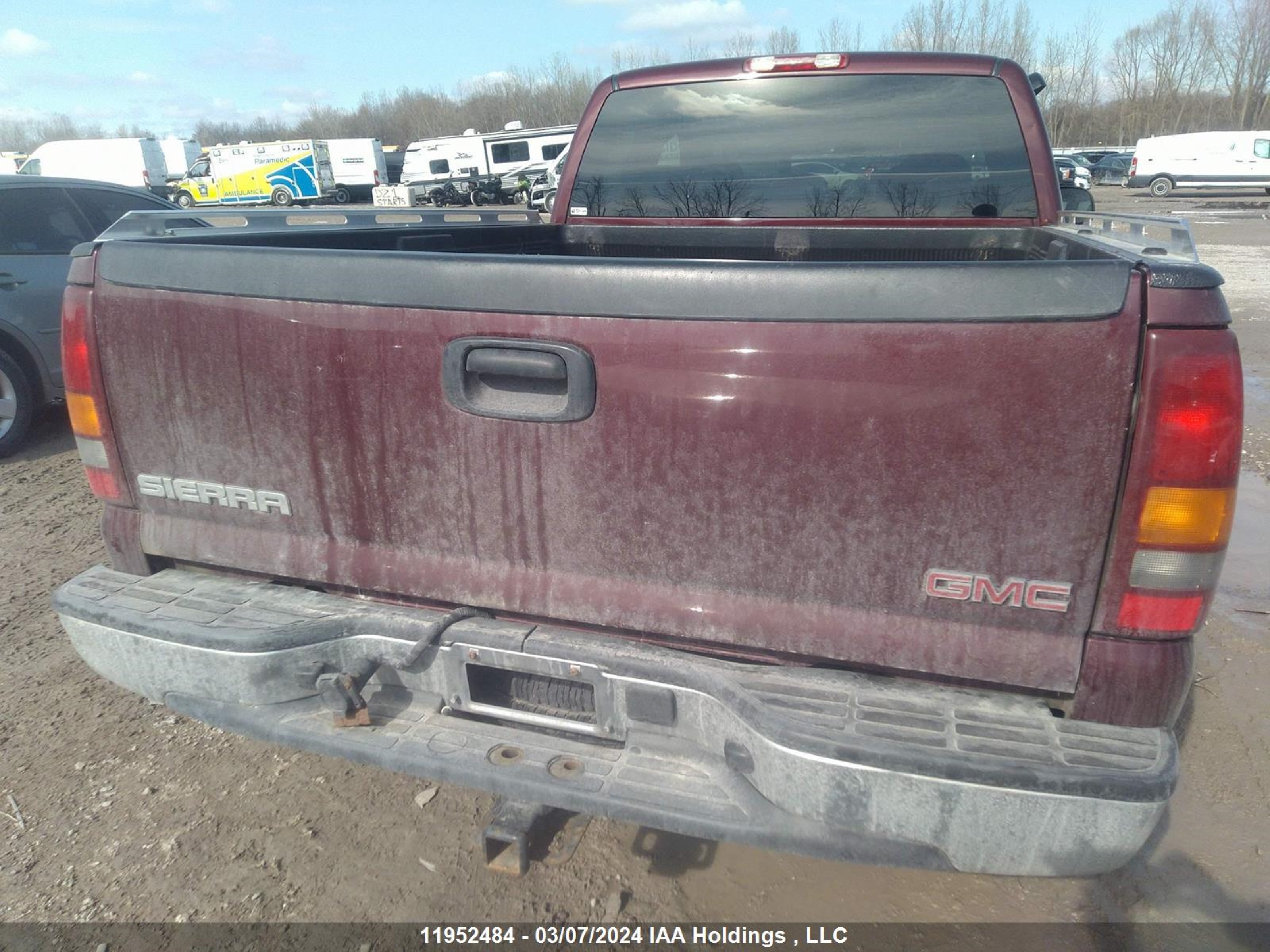 Photo 15 VIN: 2GTEC19V121398148 - GMC SIERRA 