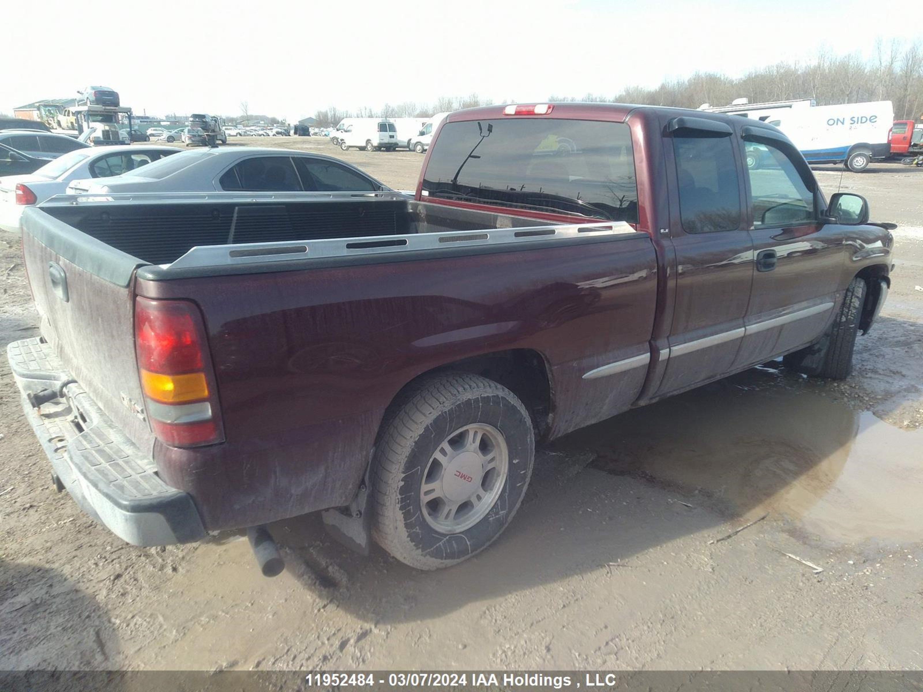 Photo 3 VIN: 2GTEC19V121398148 - GMC SIERRA 