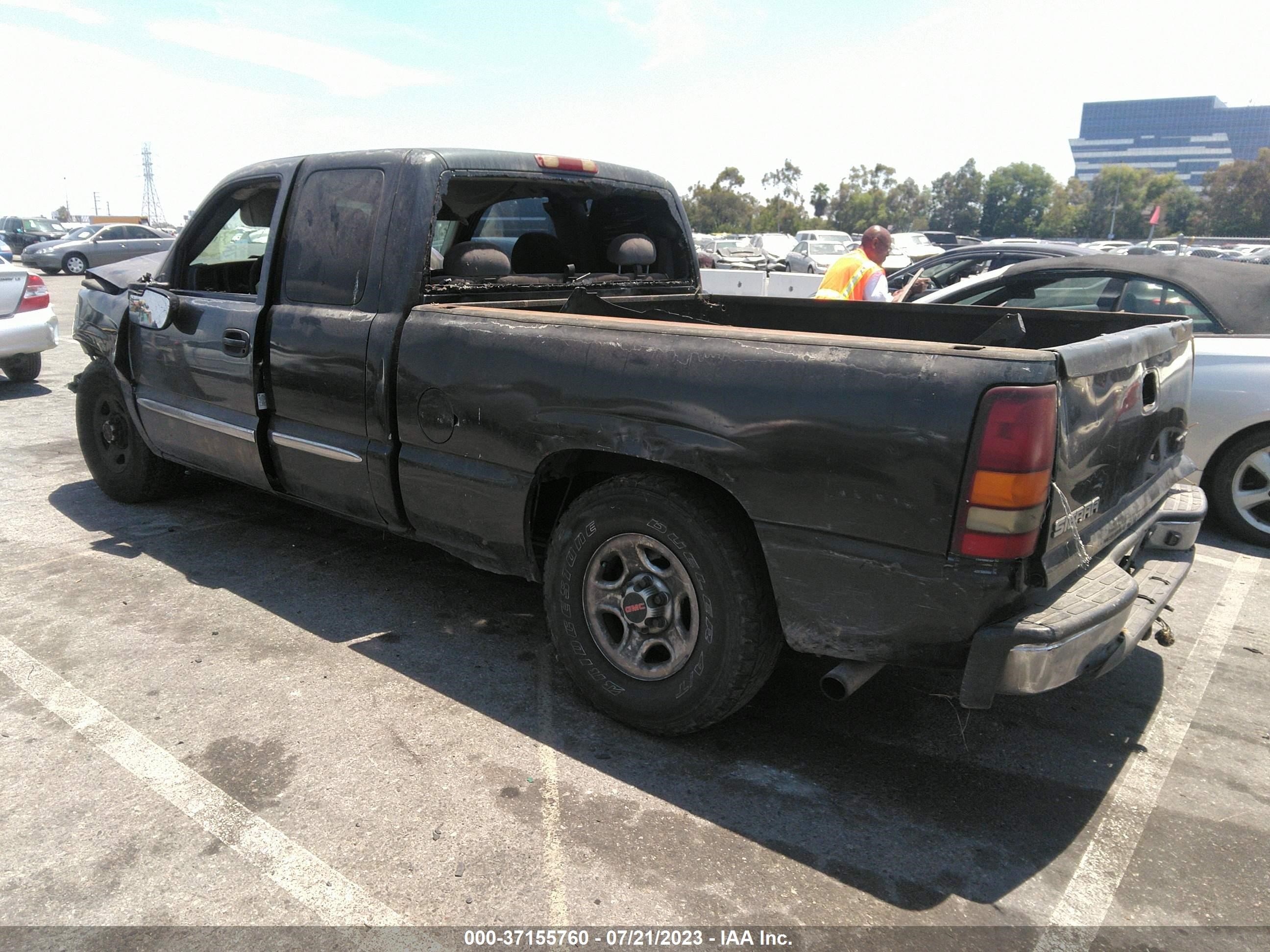 Photo 2 VIN: 2GTEC19V231112485 - GMC SIERRA 