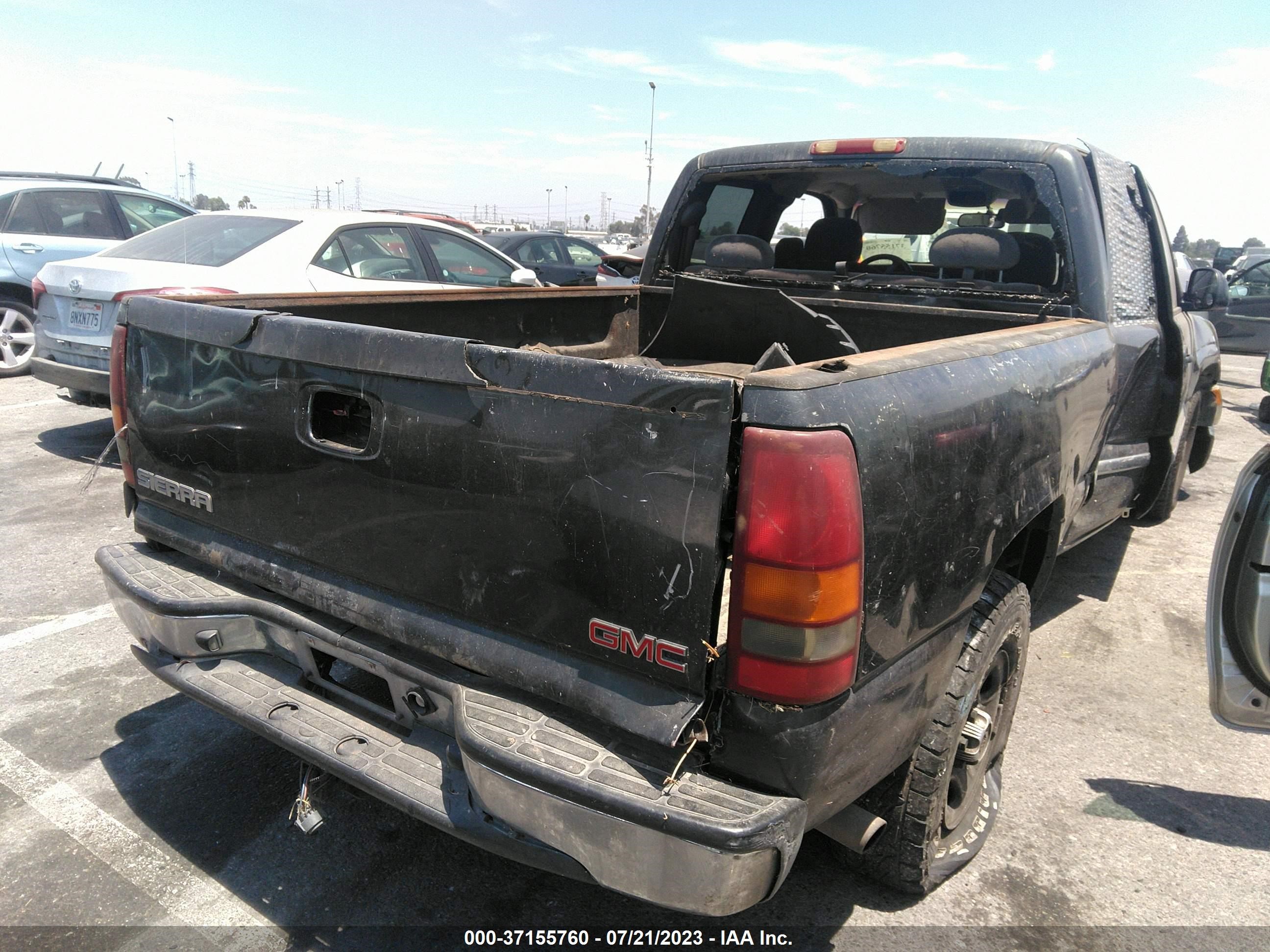 Photo 3 VIN: 2GTEC19V231112485 - GMC SIERRA 