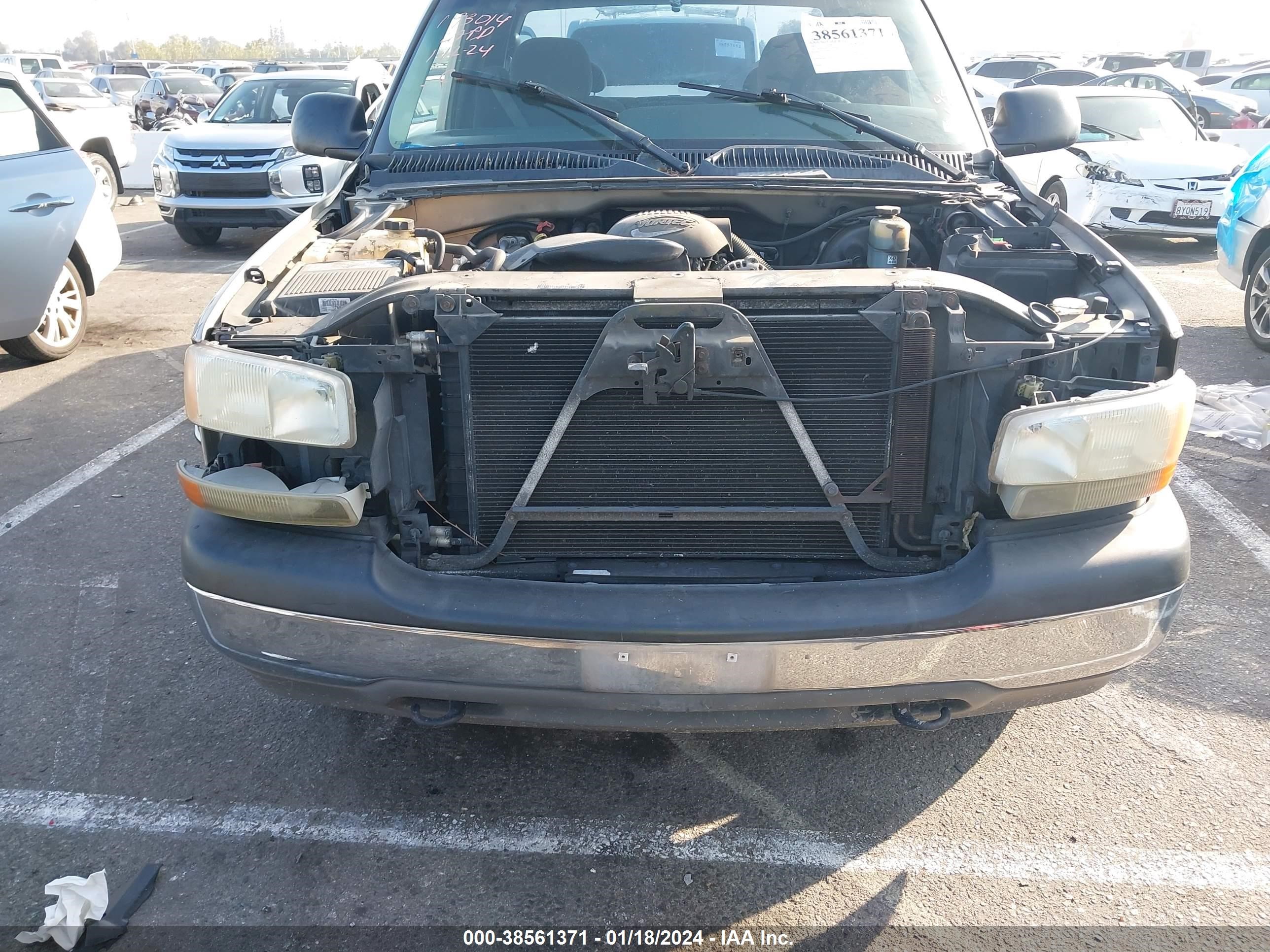 Photo 10 VIN: 2GTEC19V321130332 - GMC SIERRA 