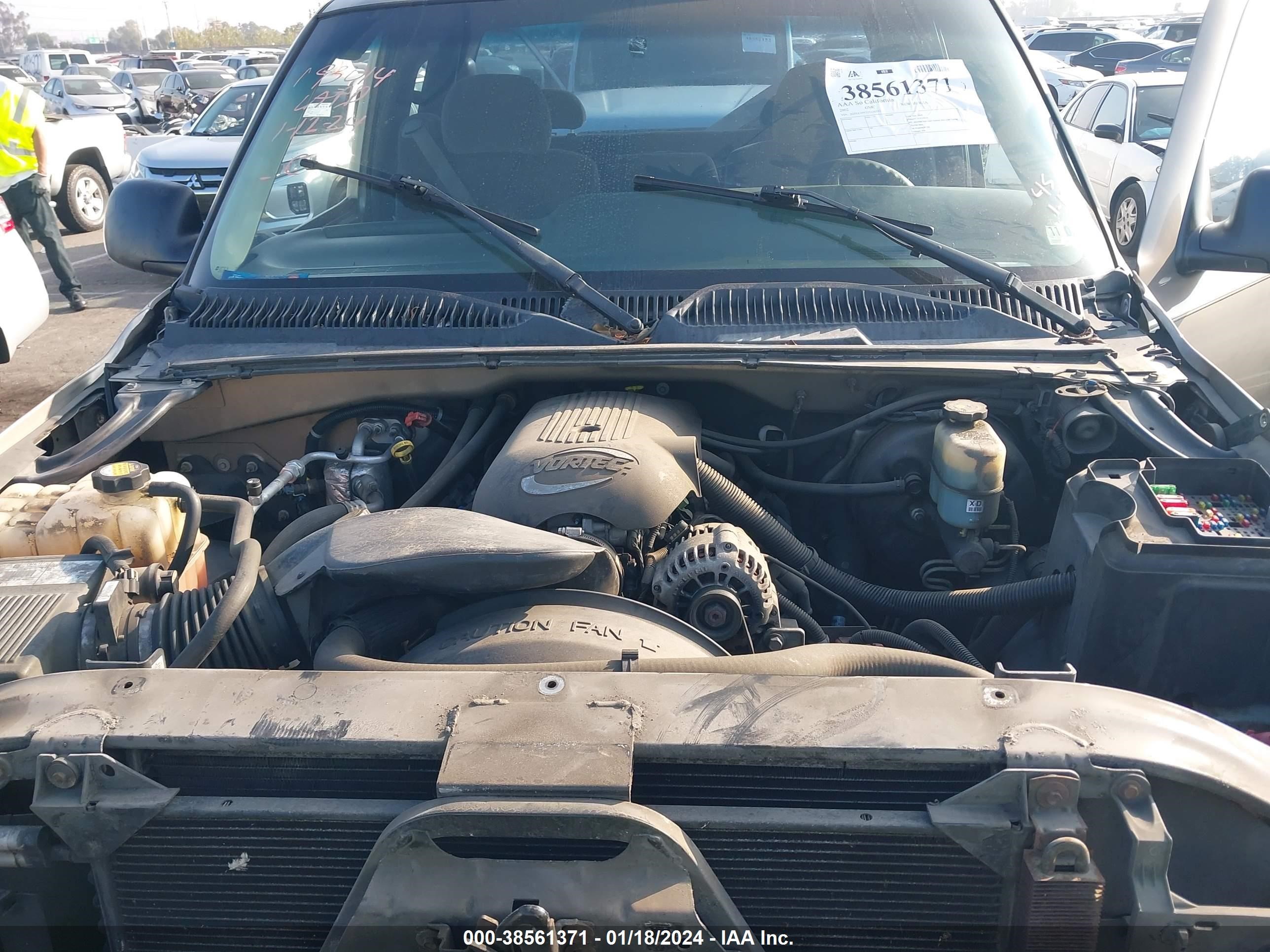 Photo 9 VIN: 2GTEC19V321130332 - GMC SIERRA 