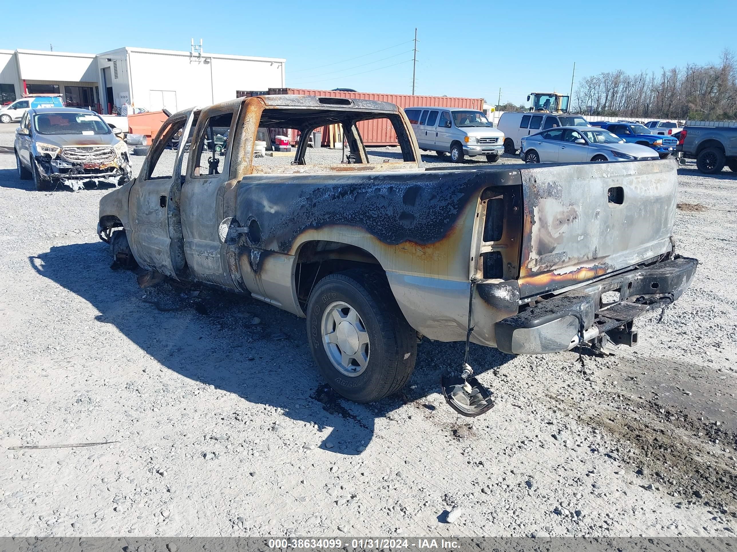 Photo 2 VIN: 2GTEC19V341126882 - GMC SIERRA 