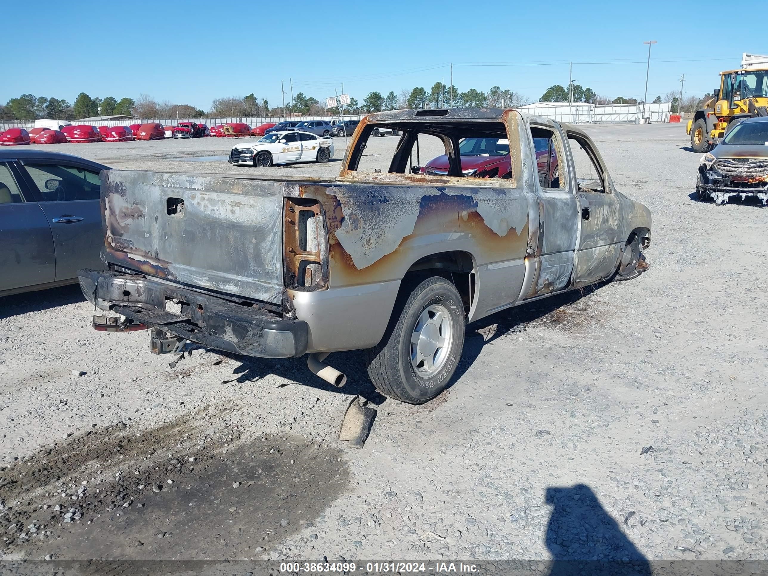 Photo 3 VIN: 2GTEC19V341126882 - GMC SIERRA 