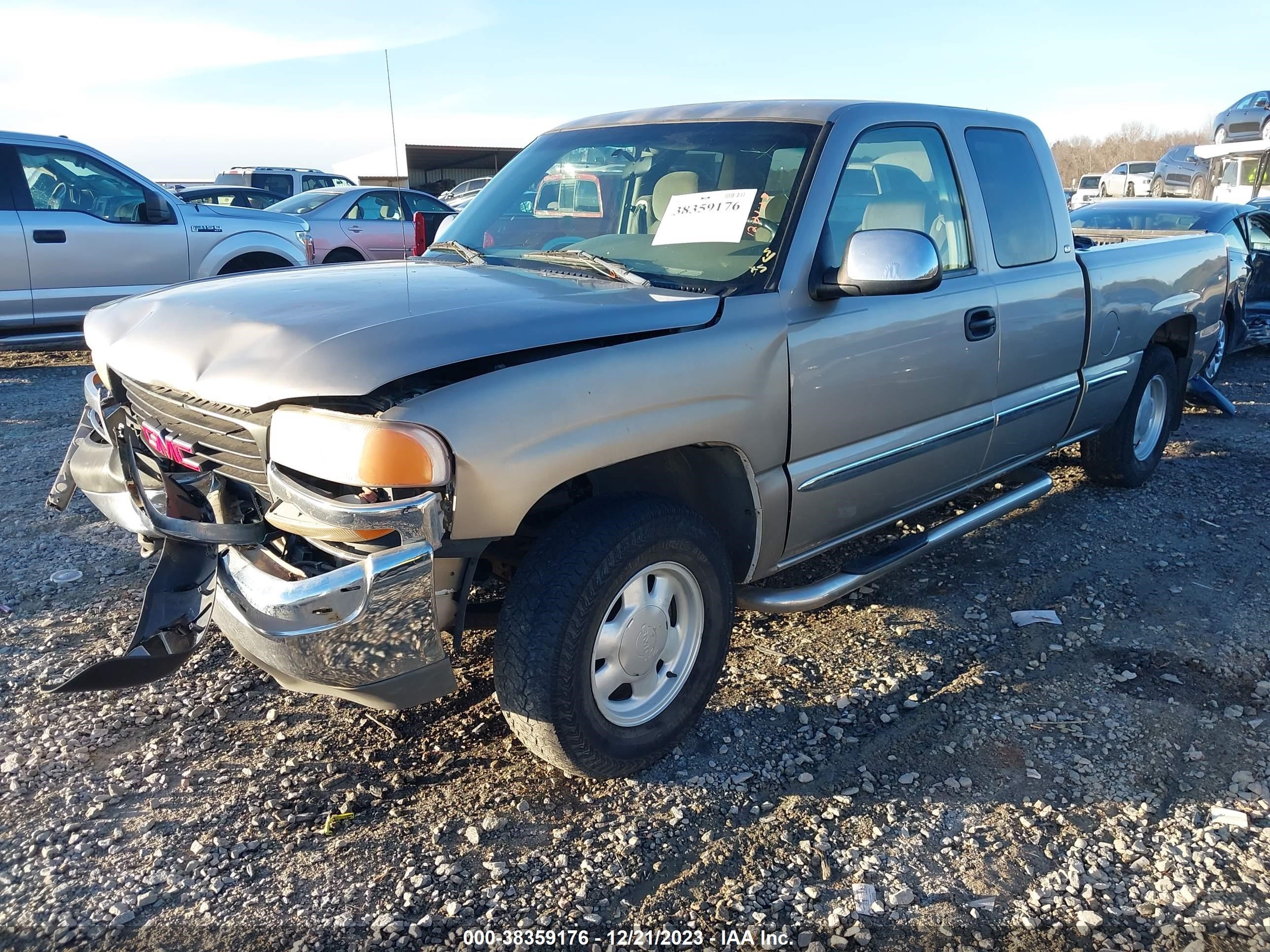 Photo 1 VIN: 2GTEC19V3Y1144451 - GMC SIERRA 