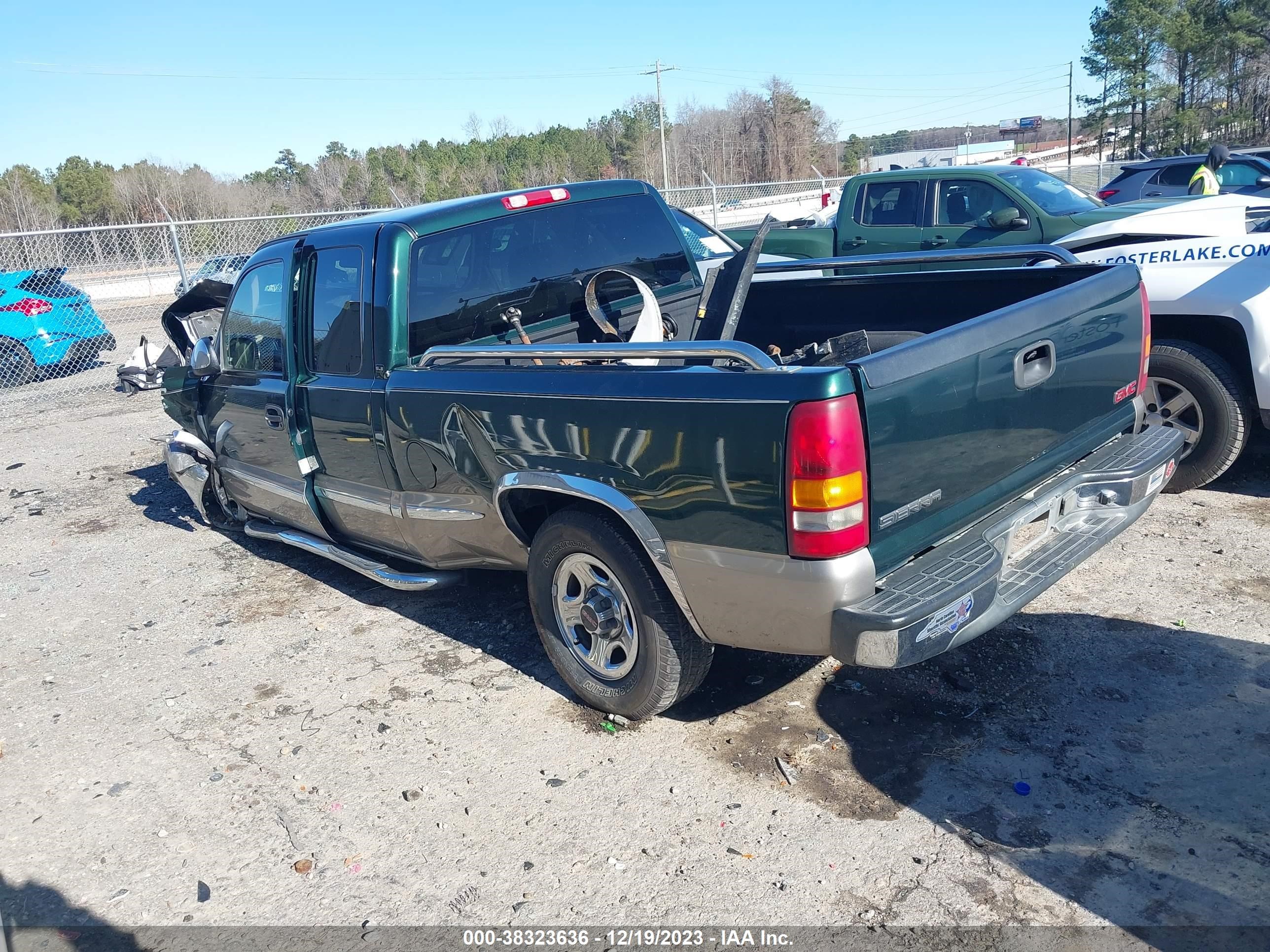 Photo 2 VIN: 2GTEC19V411255774 - GMC SIERRA 