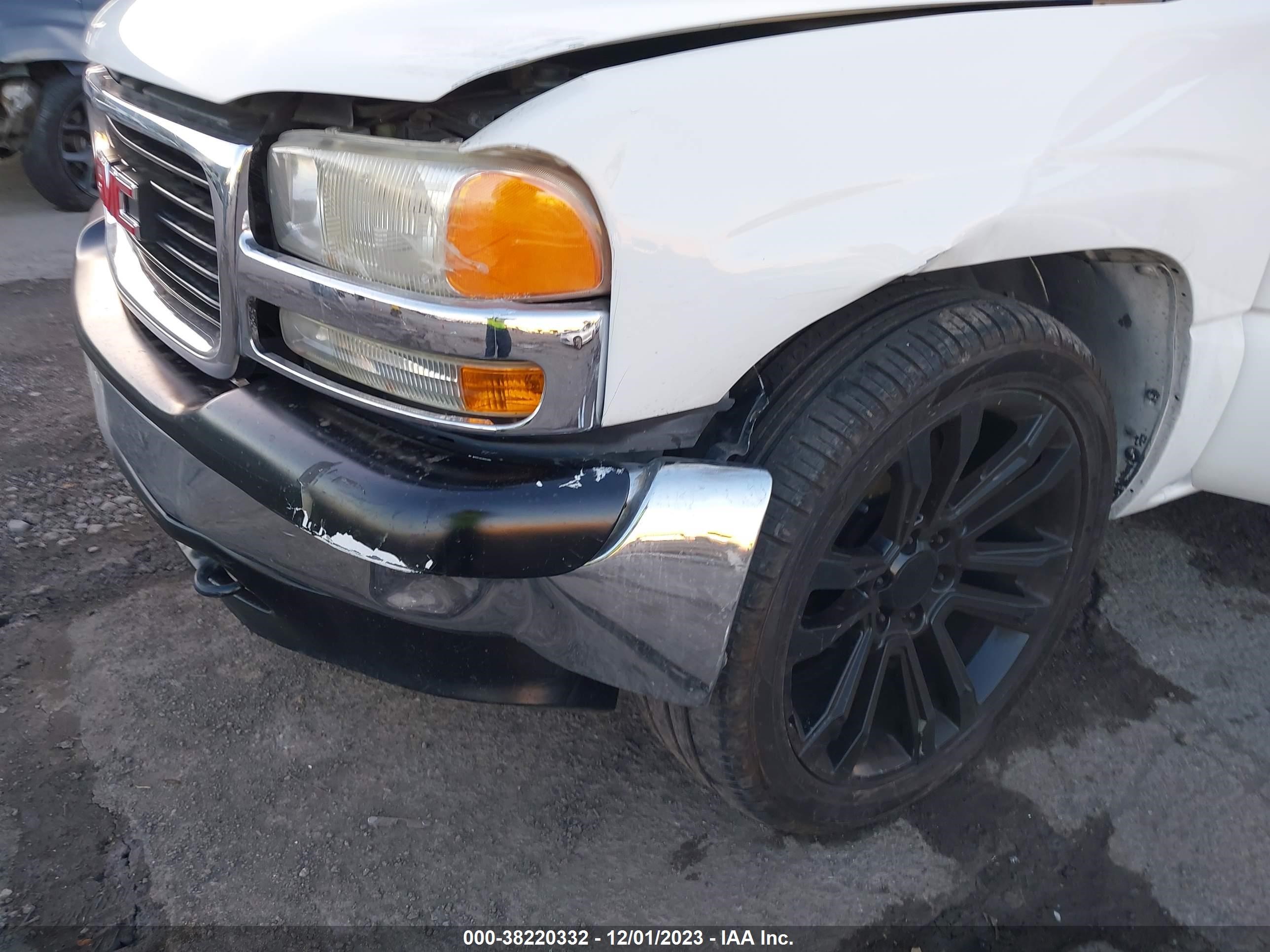 Photo 5 VIN: 2GTEC19V421179524 - GMC SIERRA 