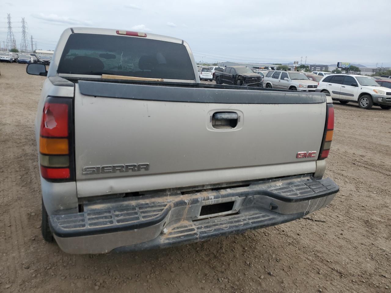 Photo 5 VIN: 2GTEC19V421419171 - GMC SIERRA 