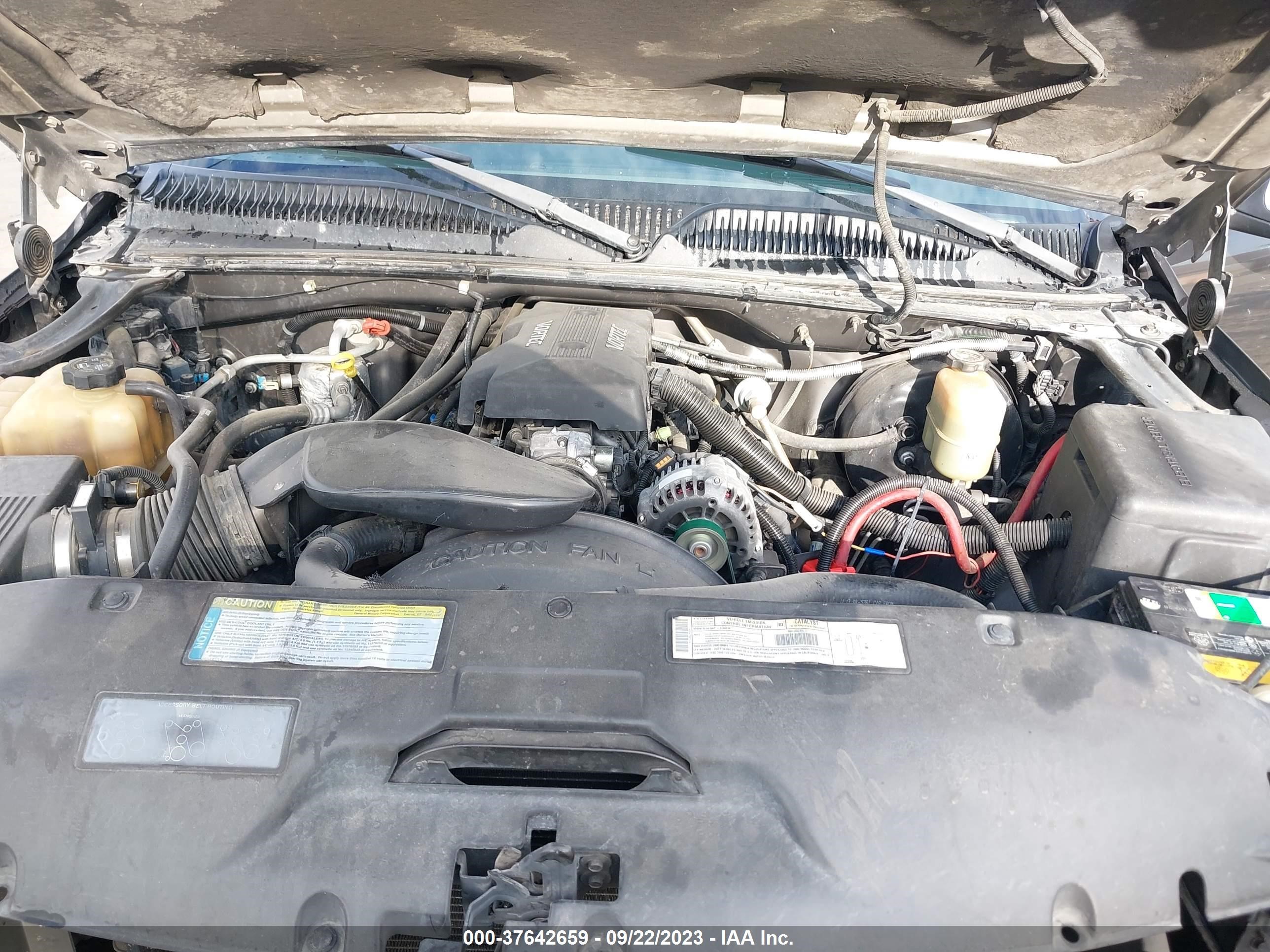 Photo 9 VIN: 2GTEC19V4Y1251492 - GMC SIERRA 